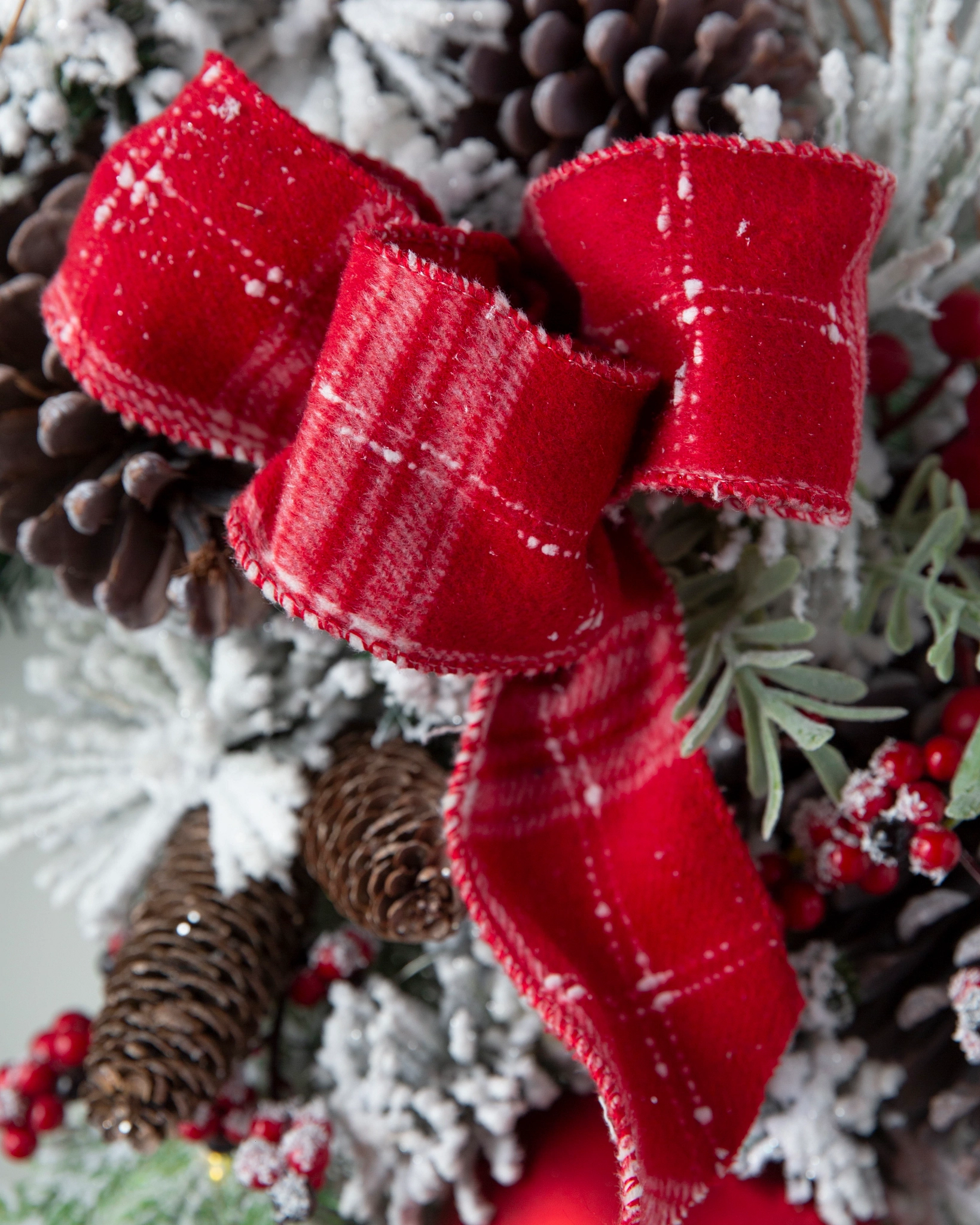 Festive Garland Foliage - Image 5