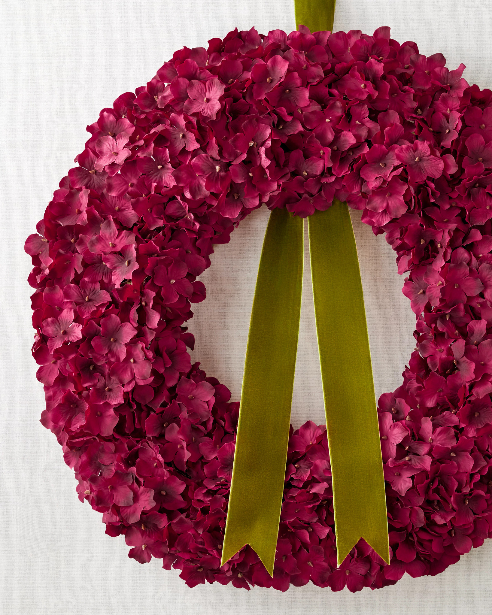 Red Festive Hydrangea Wreath