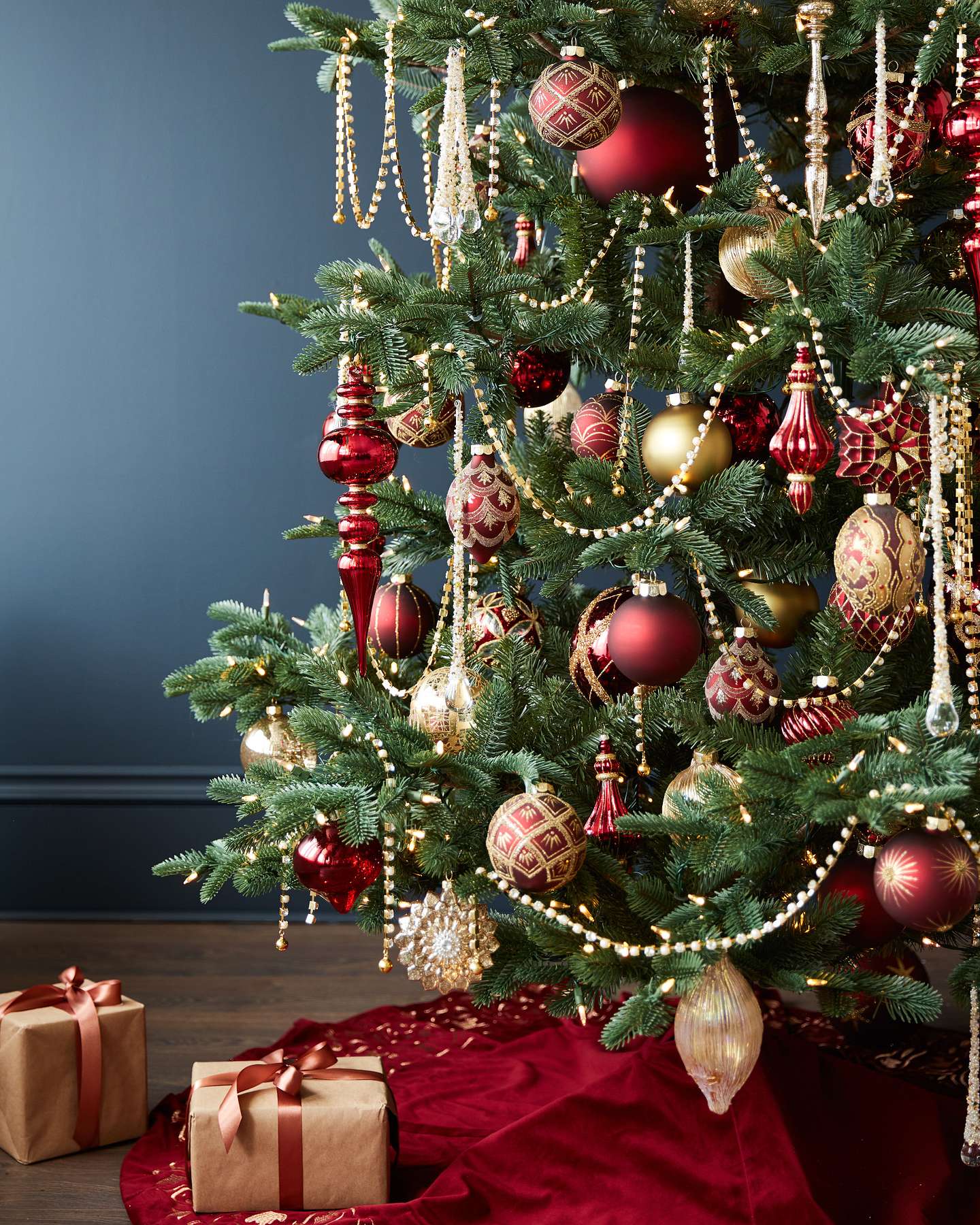 Balsam Hill Crystal and Pearl Beaded Gold Garland Glittering Christmas Accent