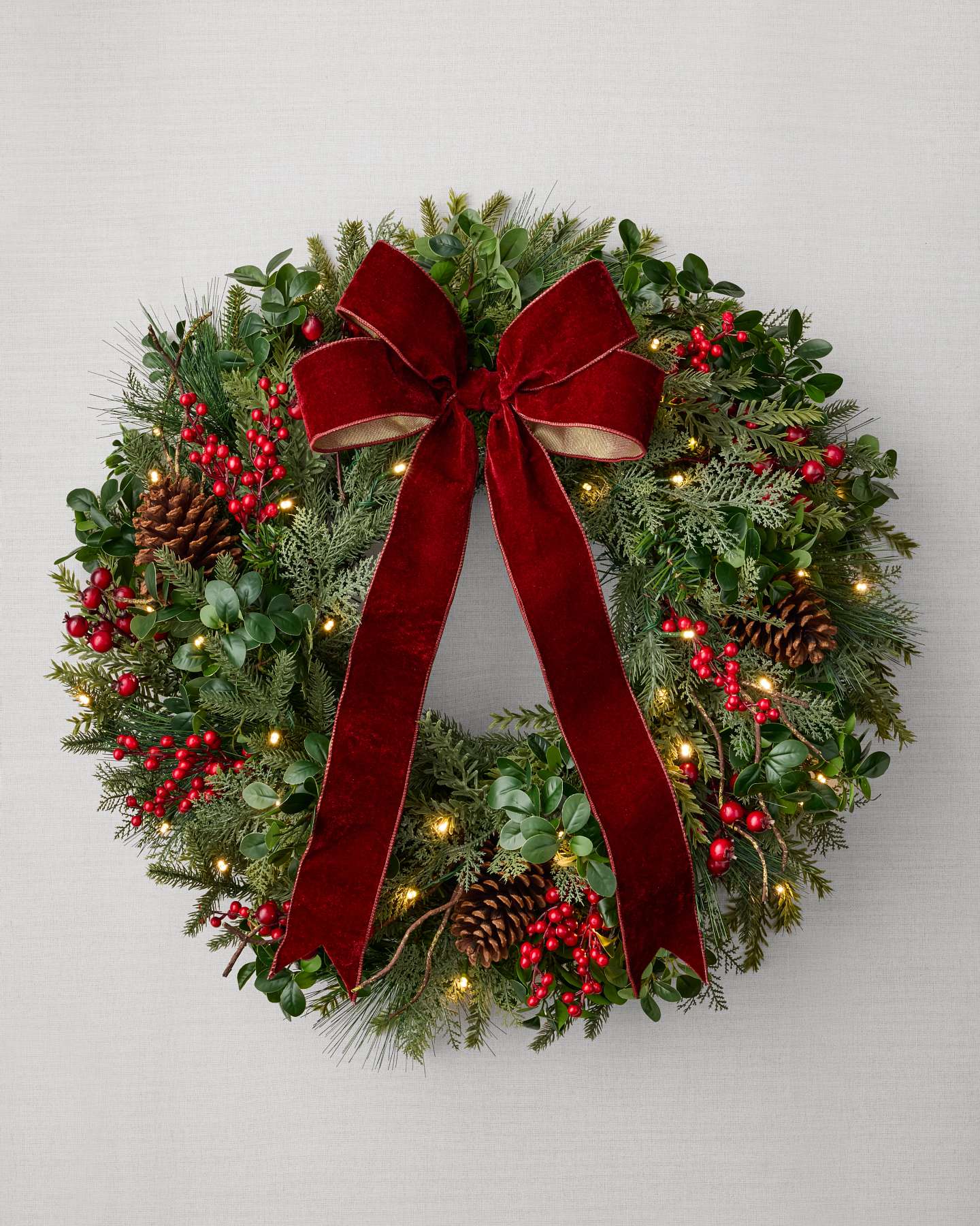 24" Boxwood & Berries Wreath