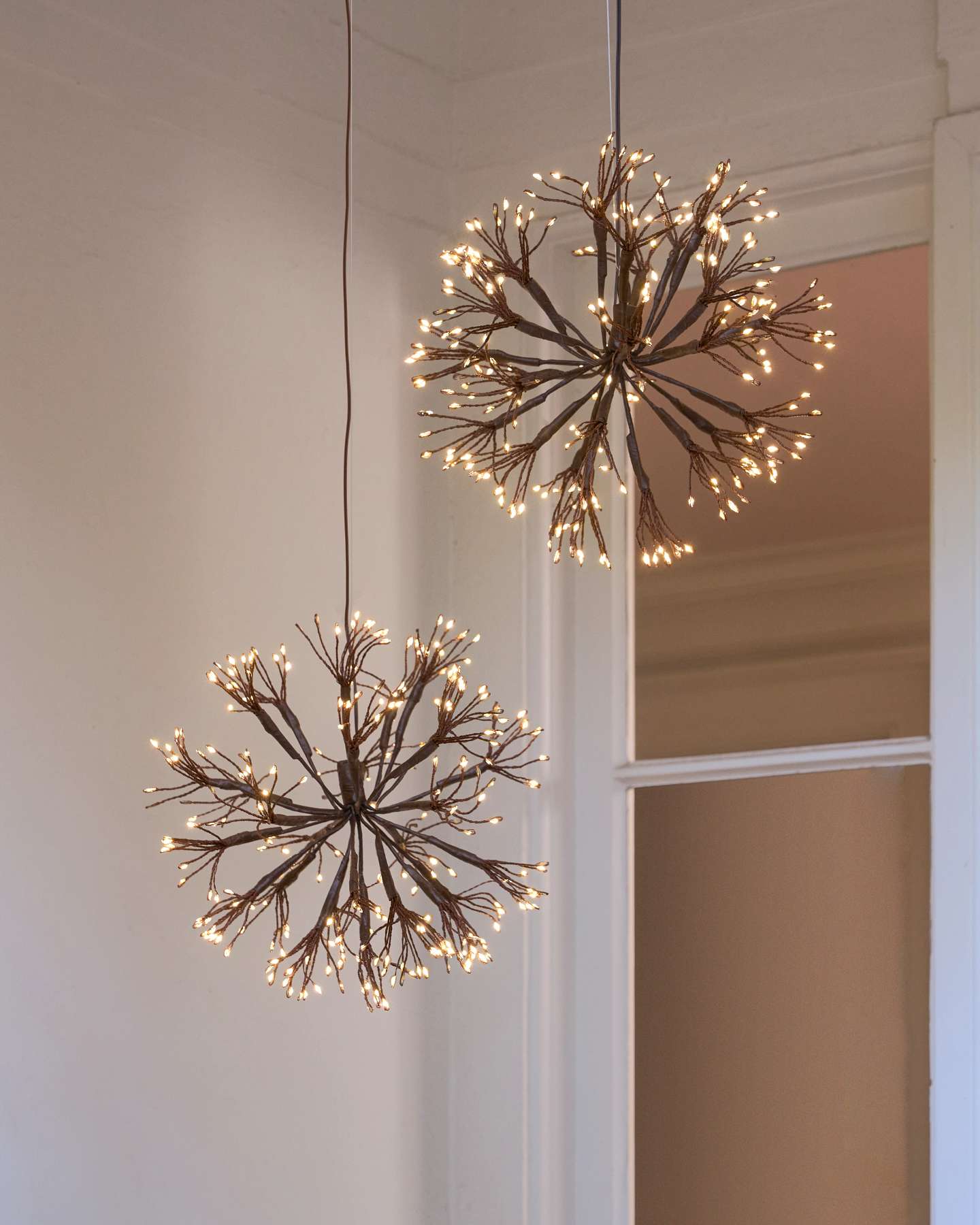 Balsam Hill 8-Inch Brown Outdoor Cluster Fairy Starburst Lights Set of 2