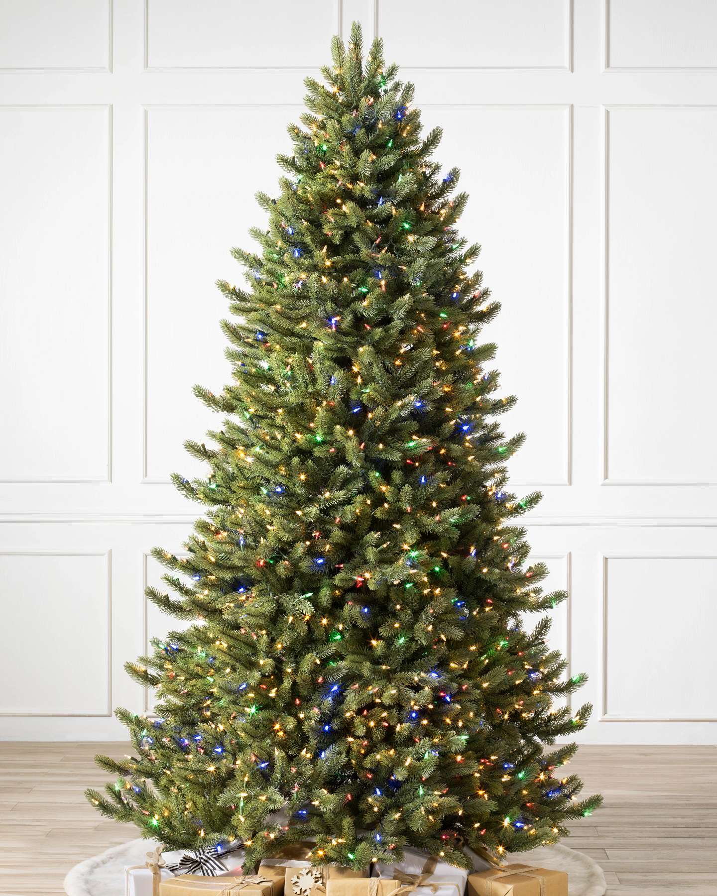 Balsam Hill Vermont-Weißfichte Flip Tree | LED-Lichter Showcase