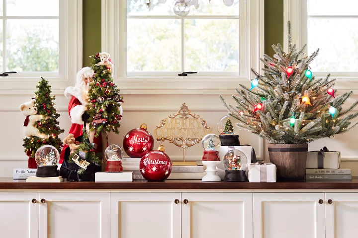 Choosing the Best Christmas Tabletop Tree | Balsam Hill