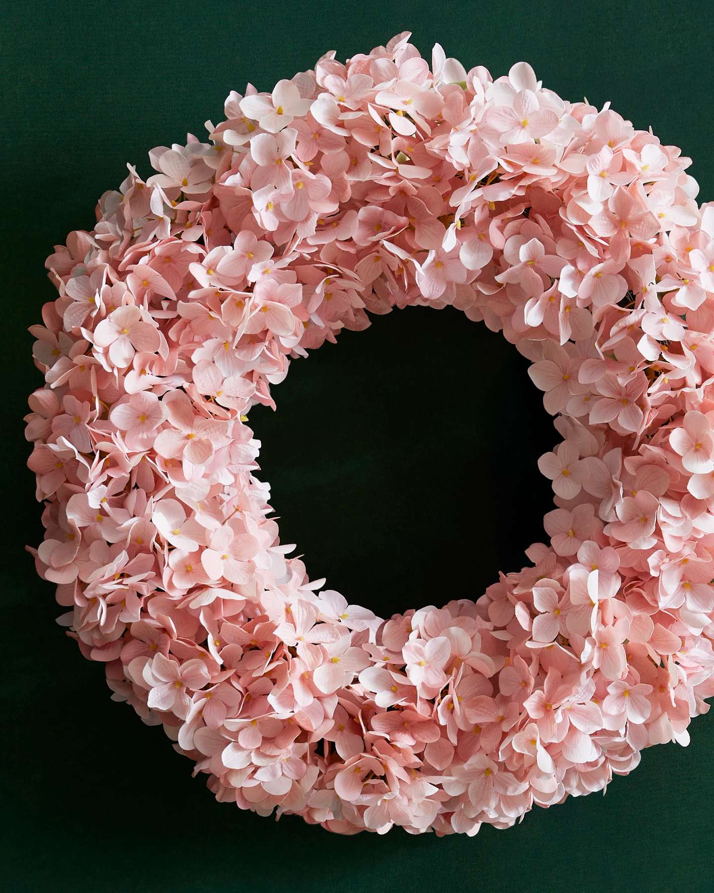Balsam Hill Pink Outdoor Hydrangea Harmony Artificial Spring Wreath Holiday Display