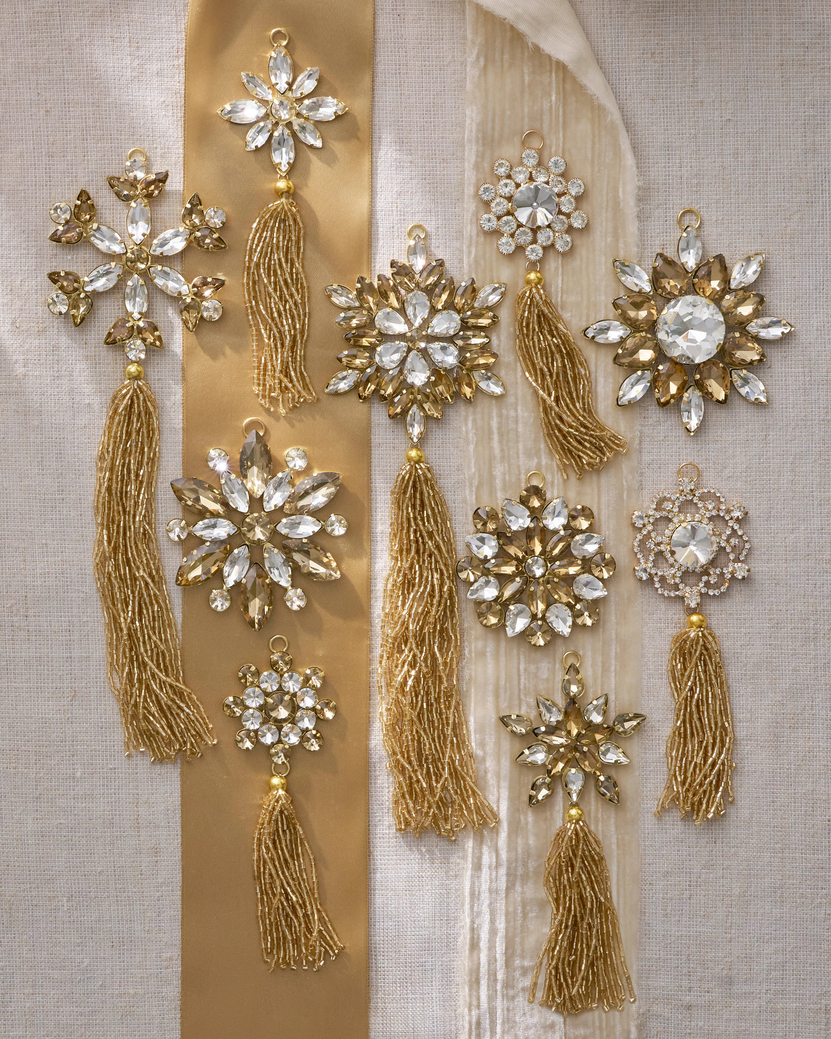 Sparkling Snowflakes Ornament Set