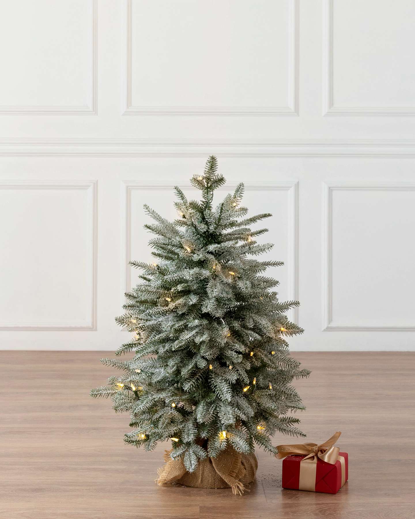 Balsam Hill Frosted Balsam Fir Tabletop Artificial Christmas Tree 30-Inch LED Clear Frosted Display