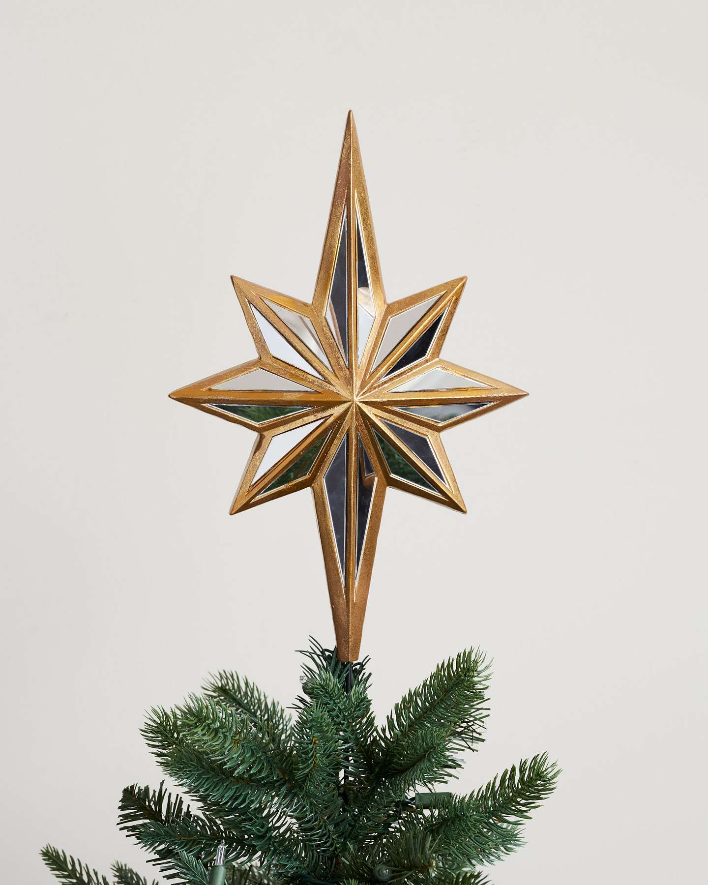 Balsam Hill Double Sided Mirrored Star Artificial Christmas Tree Topper Lifestyle Tree Display