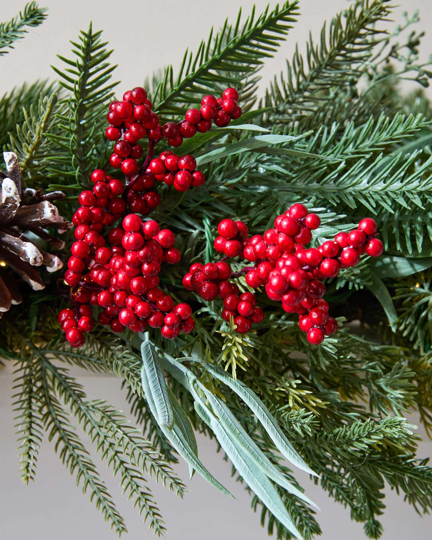 10' Winter Hearthside Garland