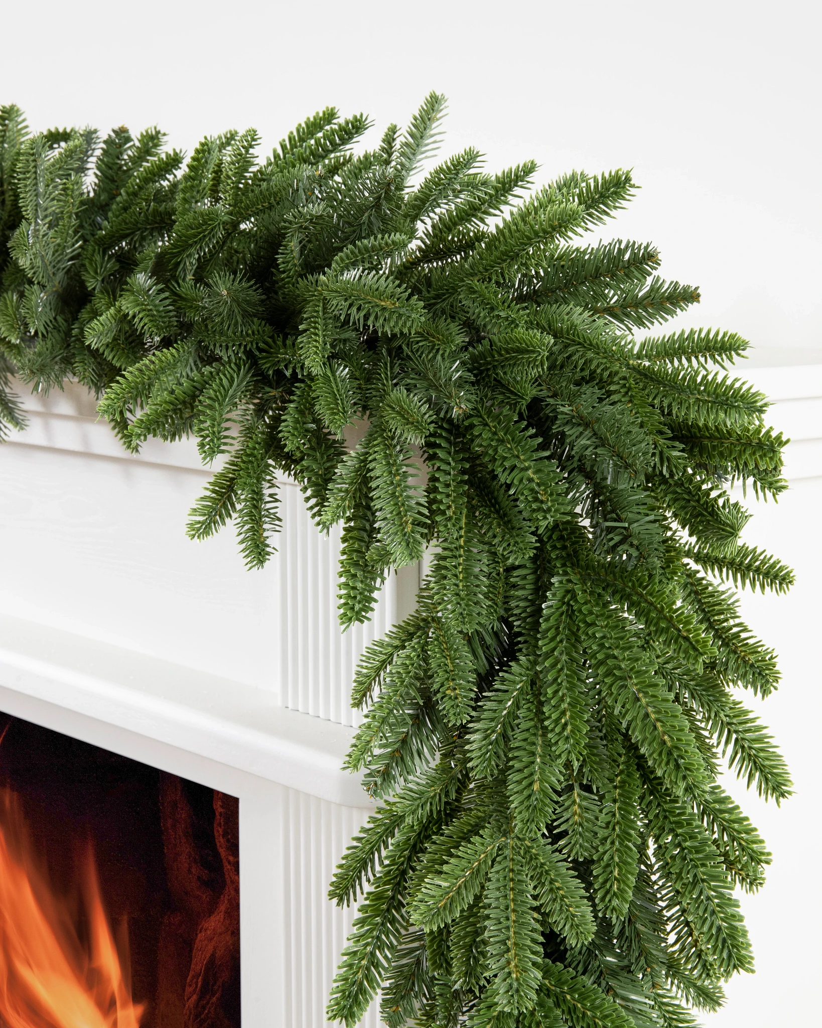 BH Fraser Fir Garland 10ft Unlit by Balsam Hill SSC