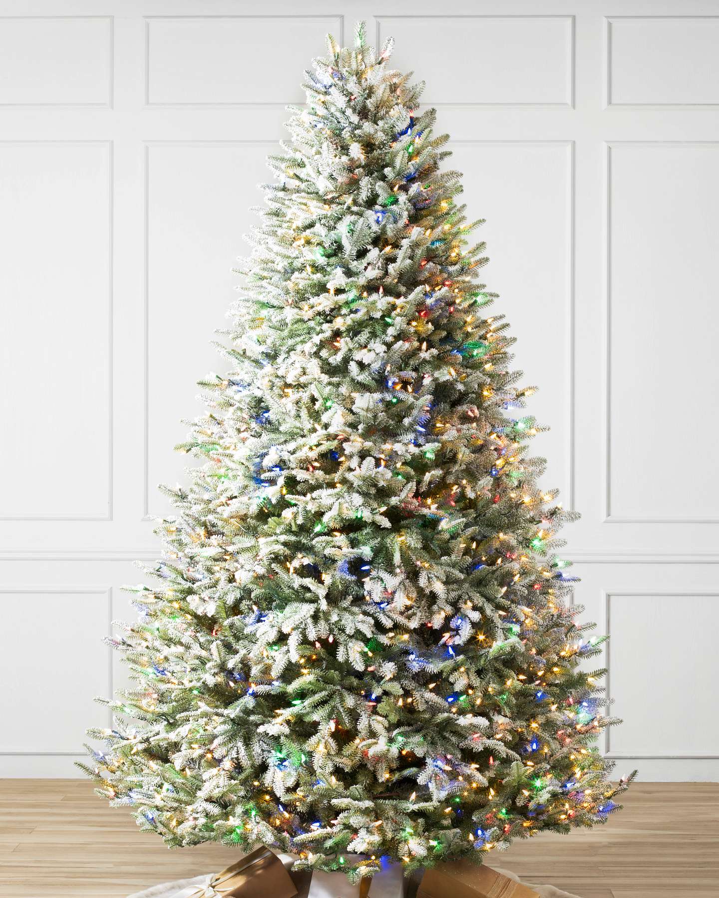 Balsam Hill Frosted Balsam Fir Artificial Christmas Tree LED Clear Plus Cluster Lights Display