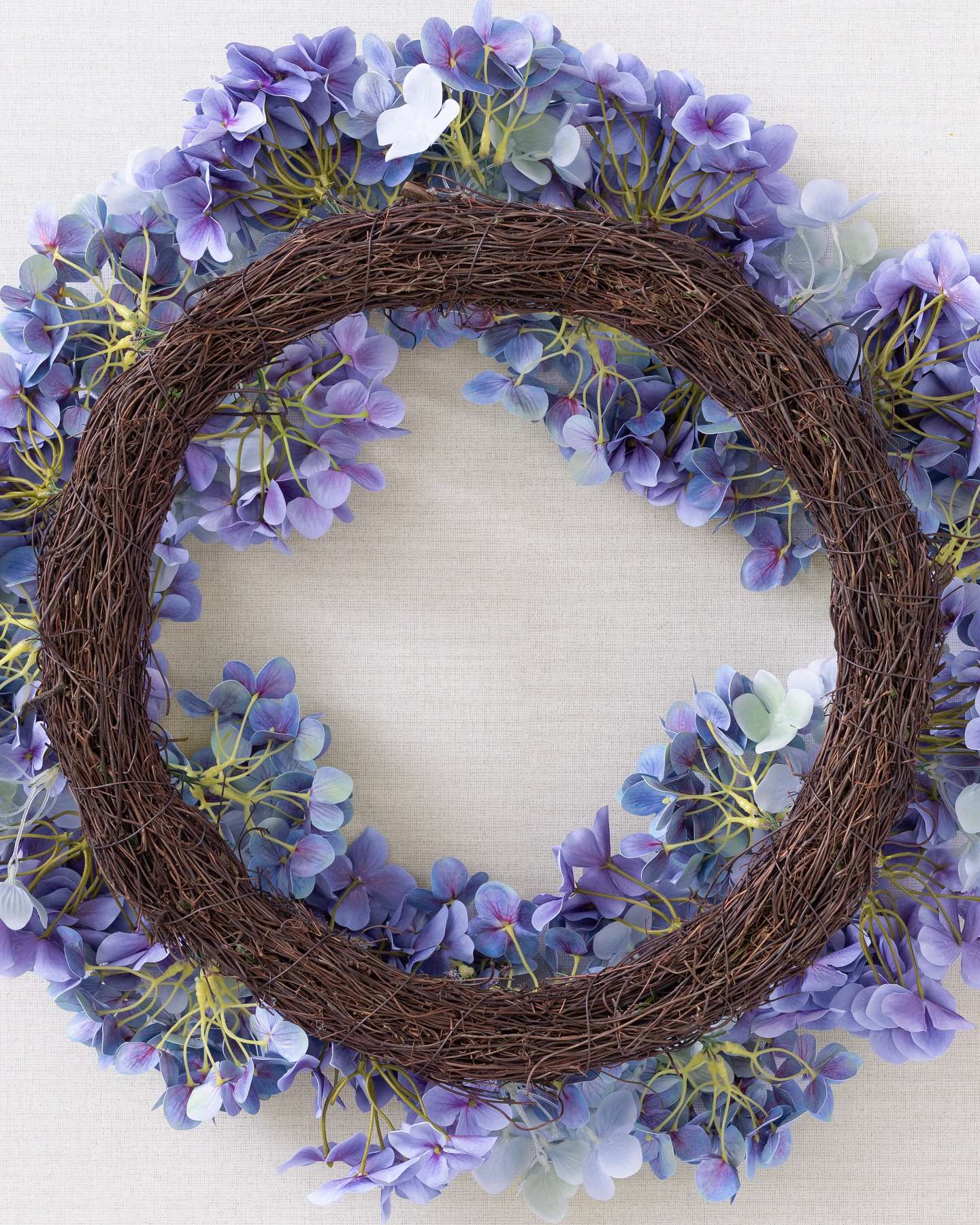 Balsam Hill Purple Outdoor Hydrangea Harmony Artificial Wreath 24-Inch Closeup