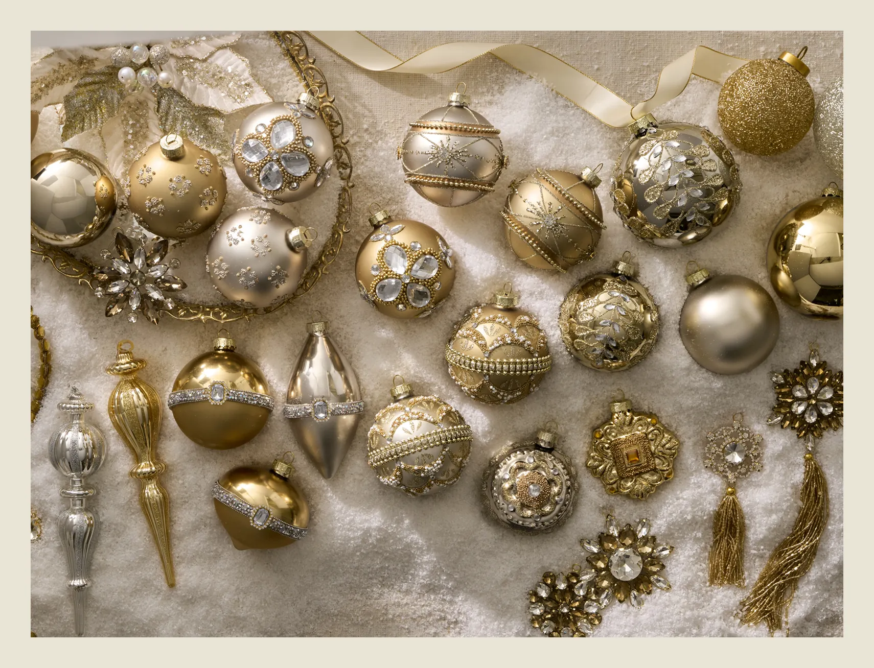 Featured: Heritage Jeweled Main Set