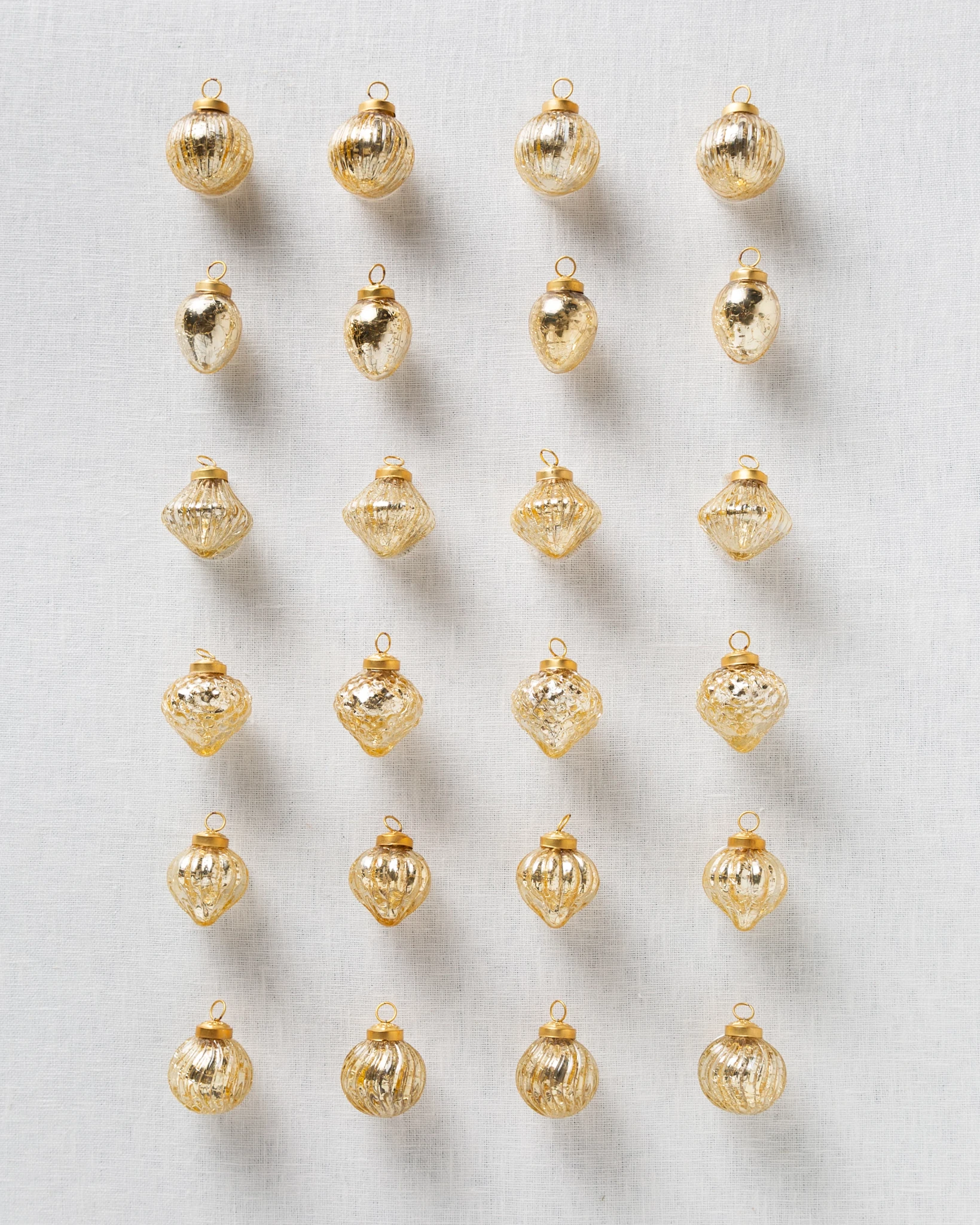 Boules de Noël « Les Essentiels », verre mercuré doré