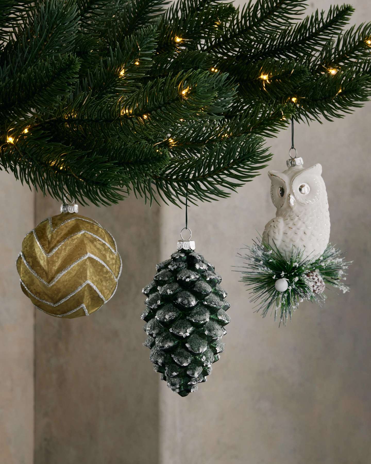 Boules en verre Forêt enchantée de Balsam Hill, lot de 18 | Détails