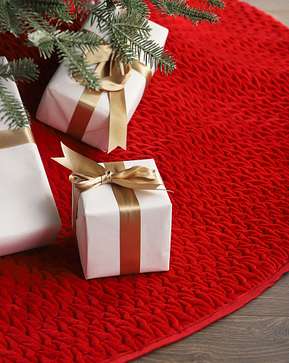Red Plush Braid Tree Skirt Red Plush Braid Tree Skirt