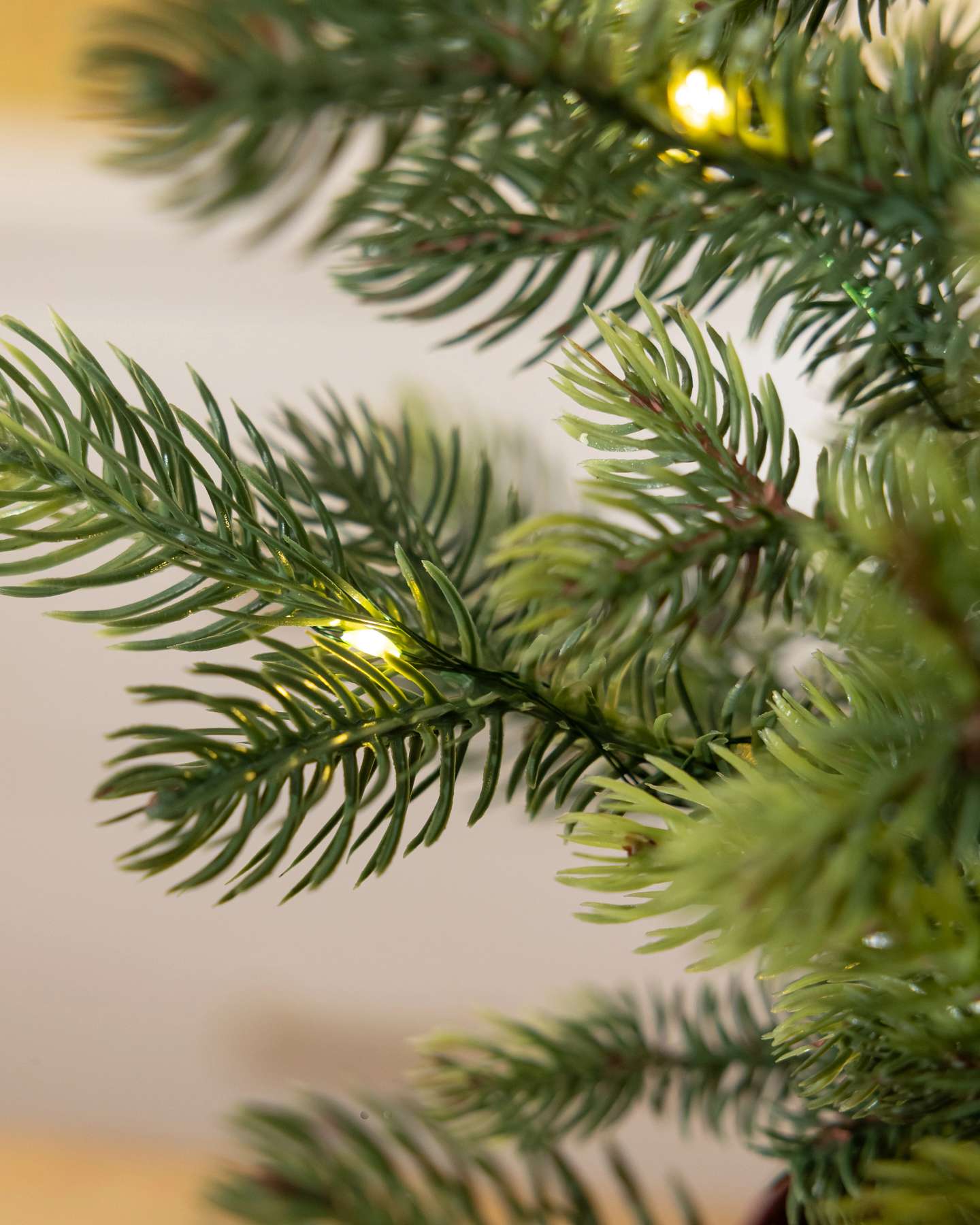 Balsam Hill Lit Countryside Tabletop Artificial Christmas Tree Set Detail Shot