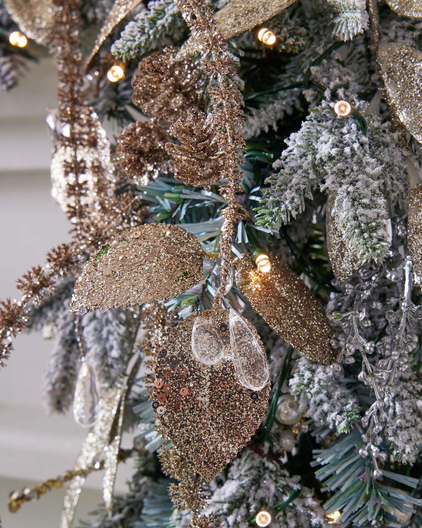 Champagne & Crystal Garland