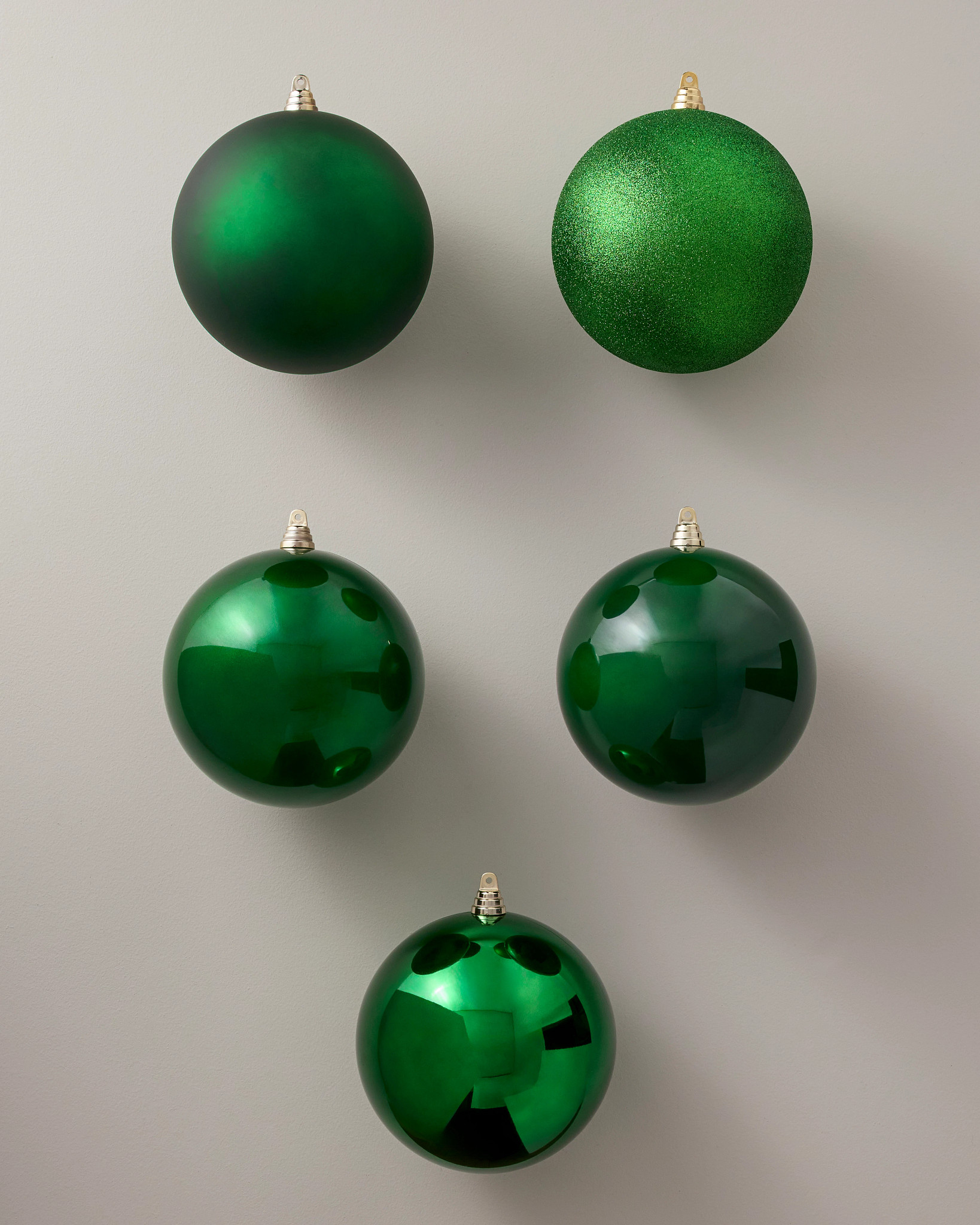 Green BH Signature Shatter-Resistant Ornament Set