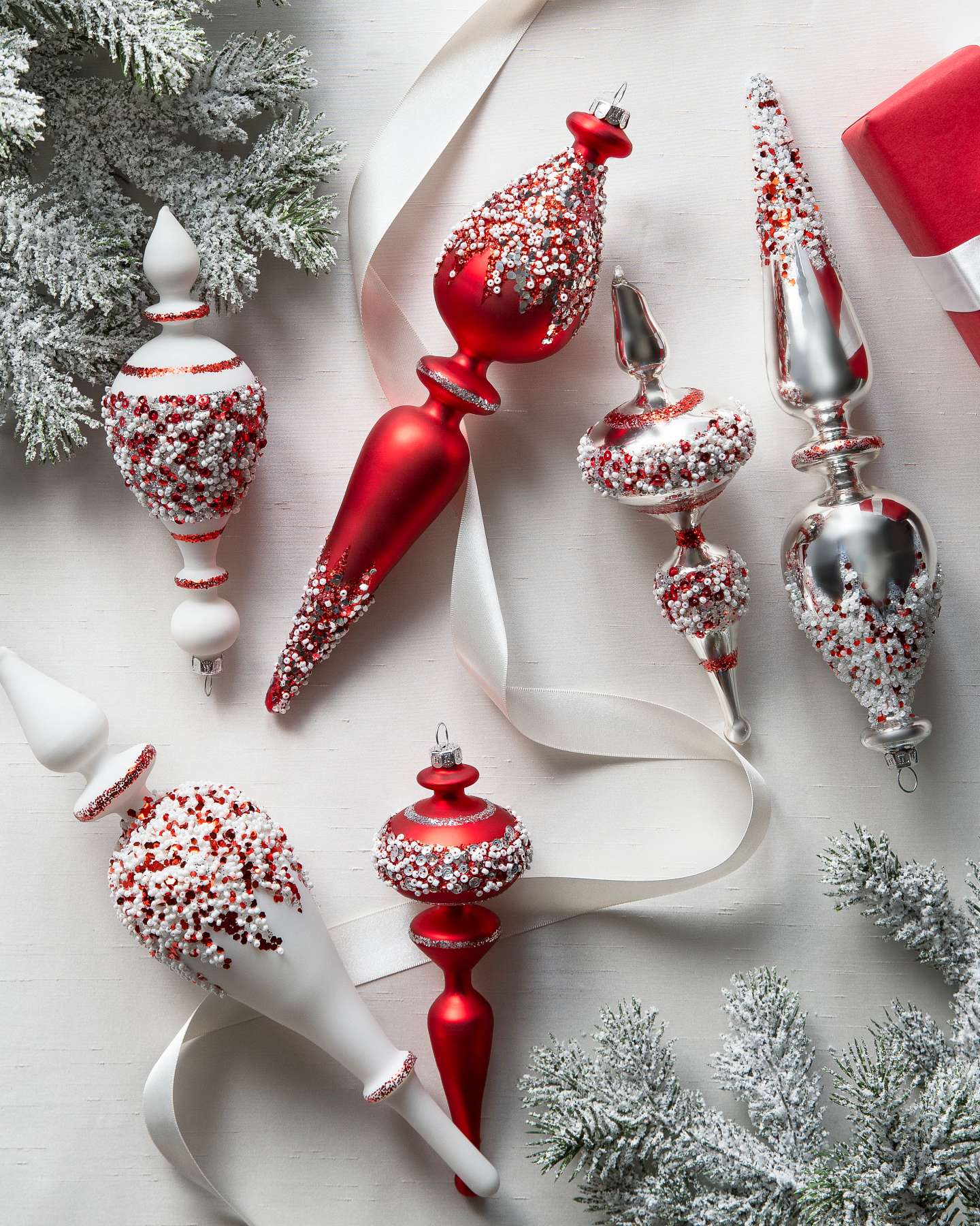 Balsam Hill Nordic Frost Finial Christmas Ornament Set of 6 Showcase