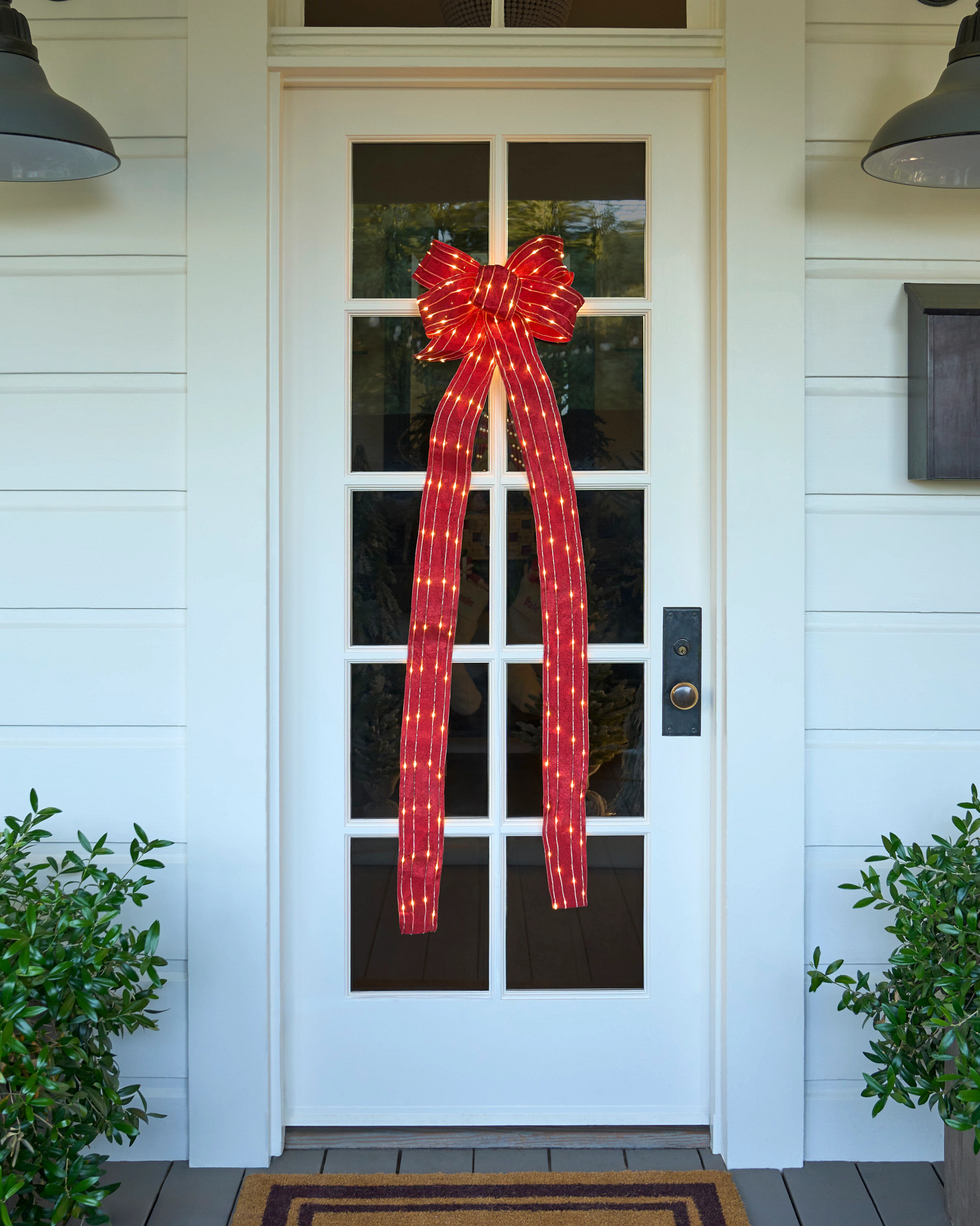Oversized Lit Christmas Bow
