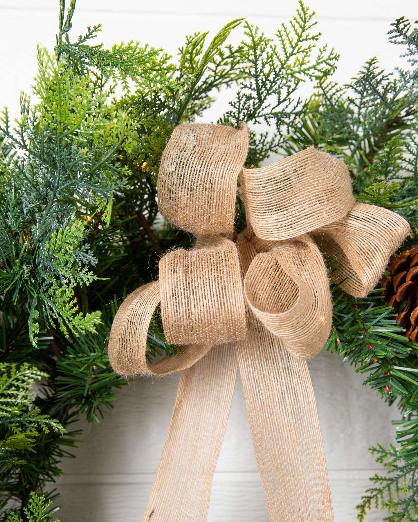 Balsam Hill Outdoor Cedar Lodge 28-Inch Artificial Christmas Wreath Close-Up Detail