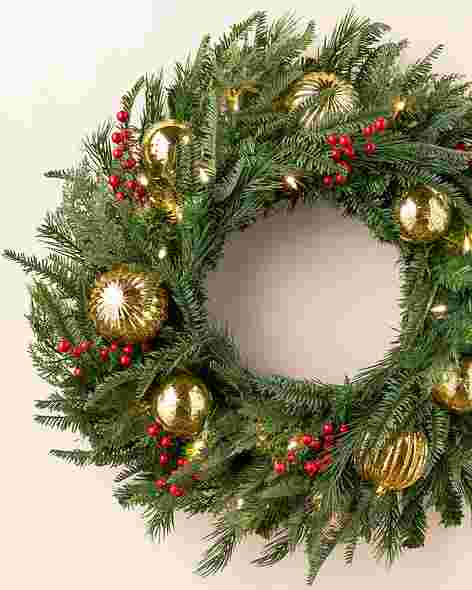 Pine Peak Holiday Wreath by Balsam Hill SSCR