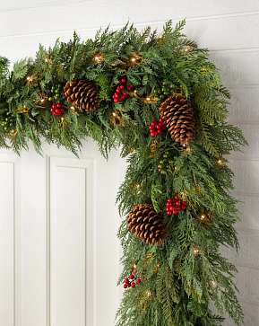 Outdoor Winter Evergreen Garland Outdoor Winter Evergreen Garland