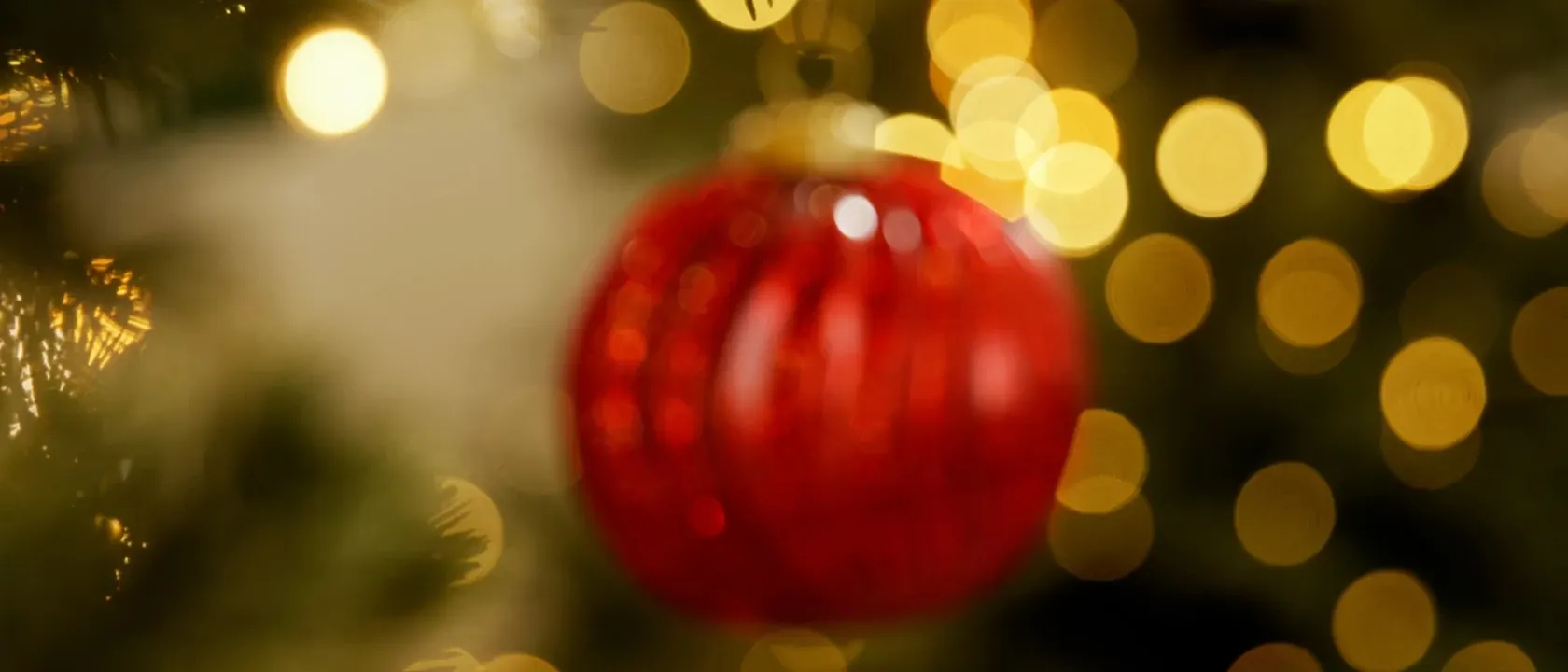 Weihnachtsbaum-Schild Mit Ornamenten – Wetterfeste Hofdekoration, Inkl. Pfähle Für Den Garten