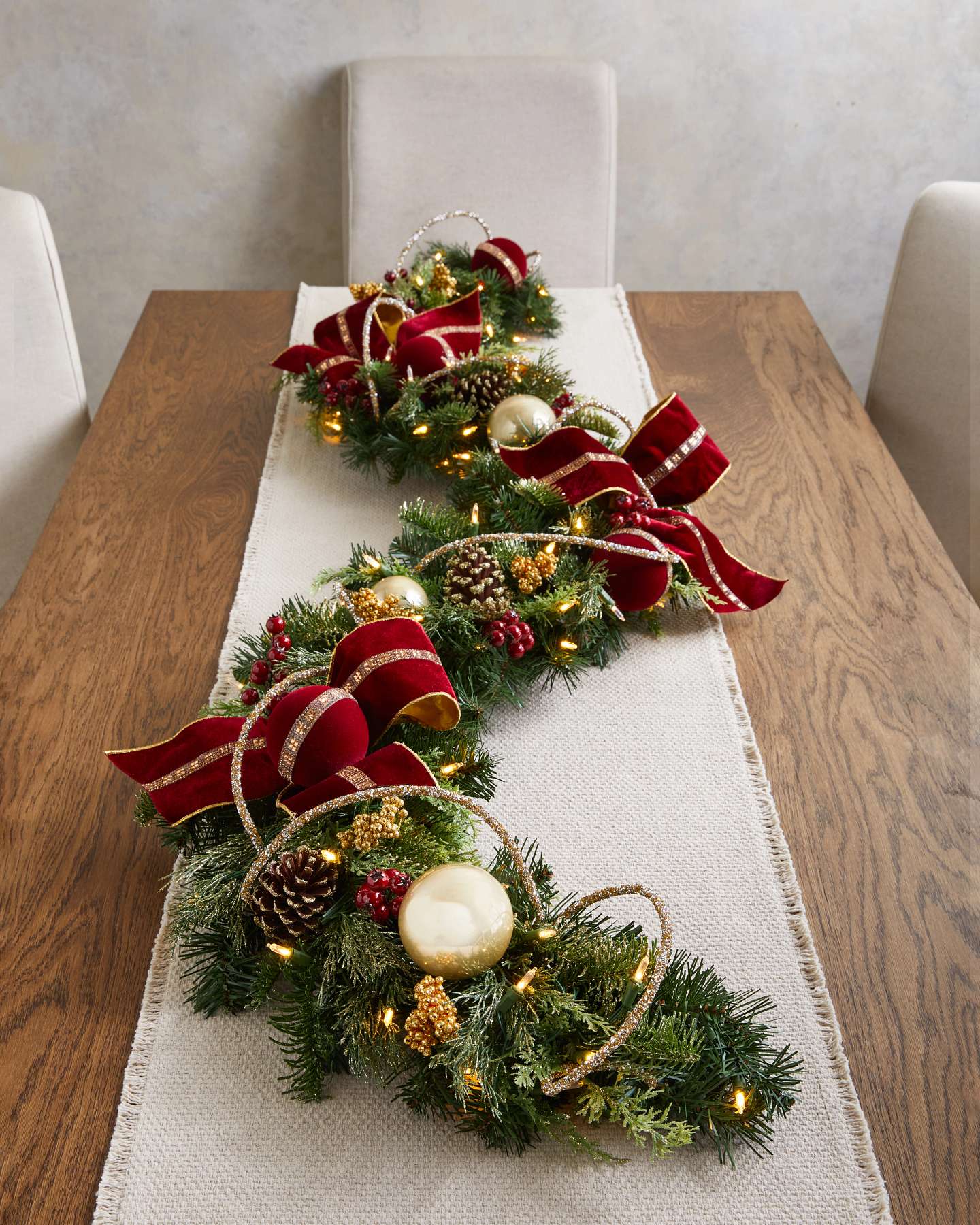 6' Royal Heirloom Garland
