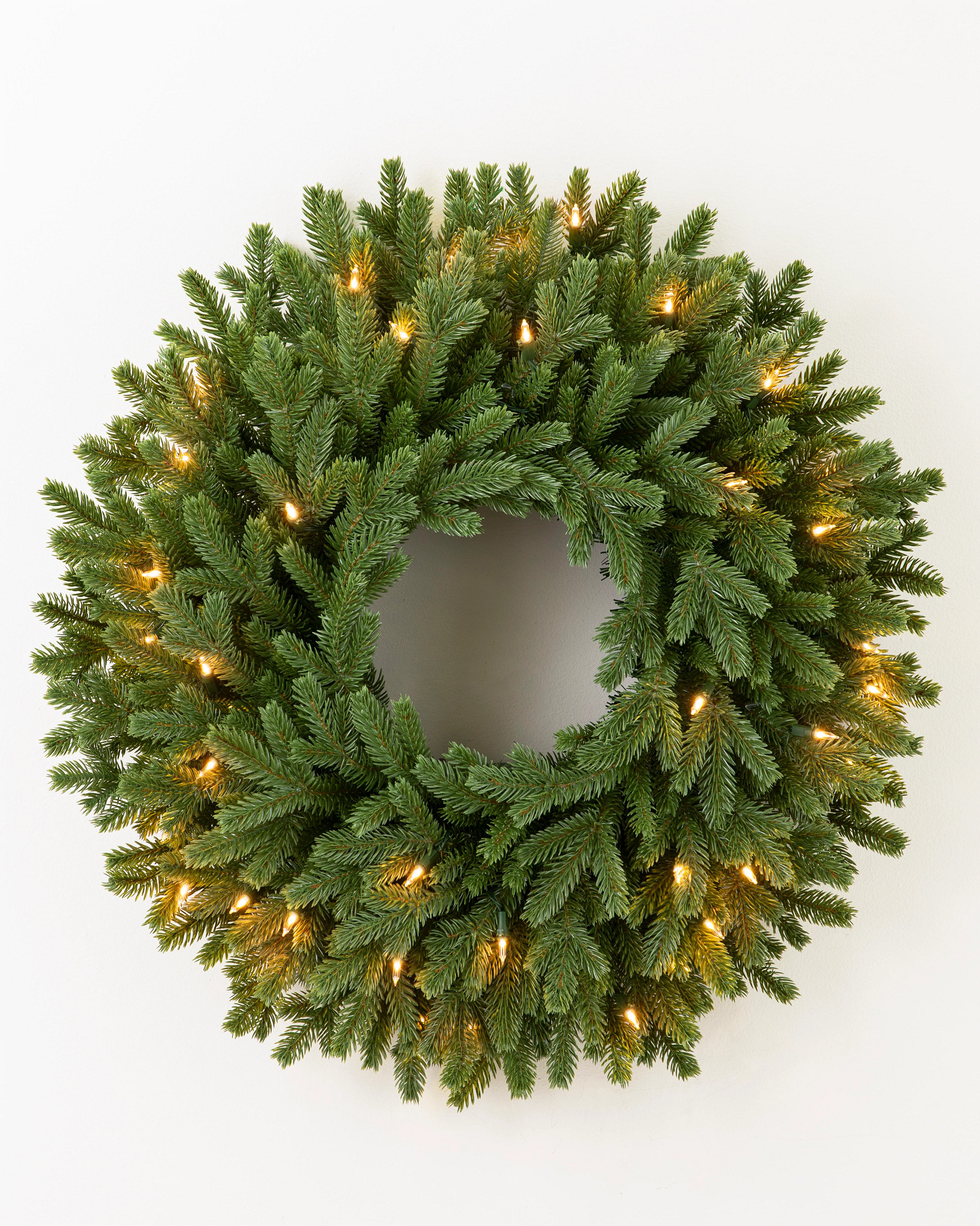BH Norway Spruce® Artificial Christmas Wreath | Balsam Hill