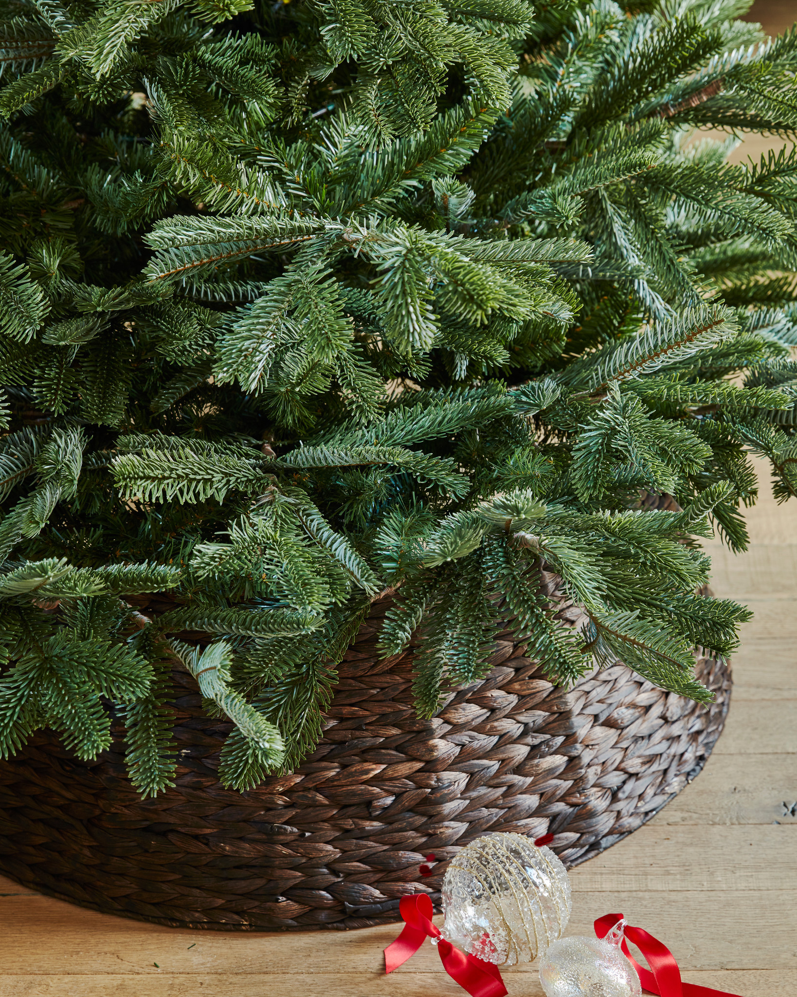 Woven Tree Collar Balsam Hill