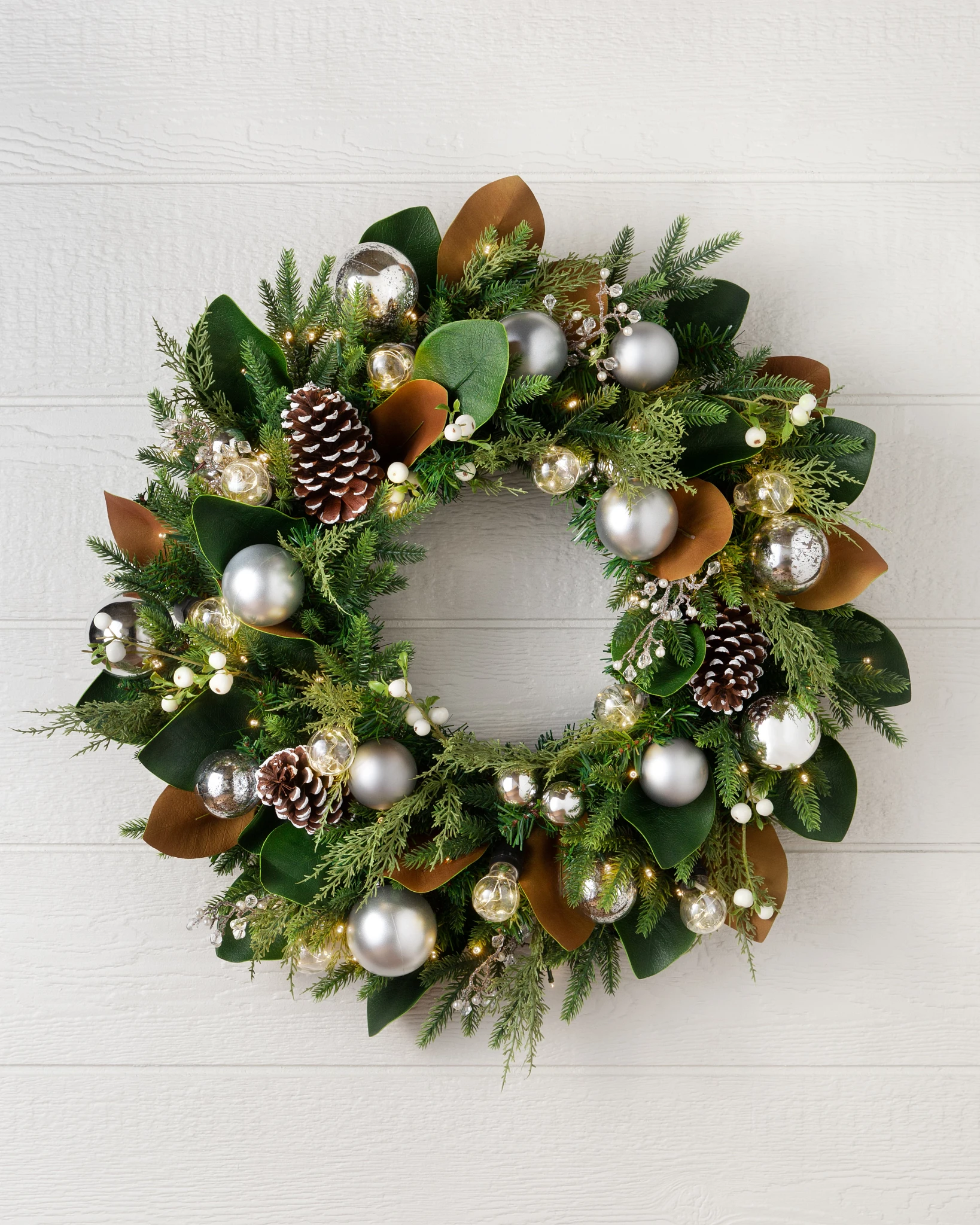 Outdoor Sterling Memories Wreath
