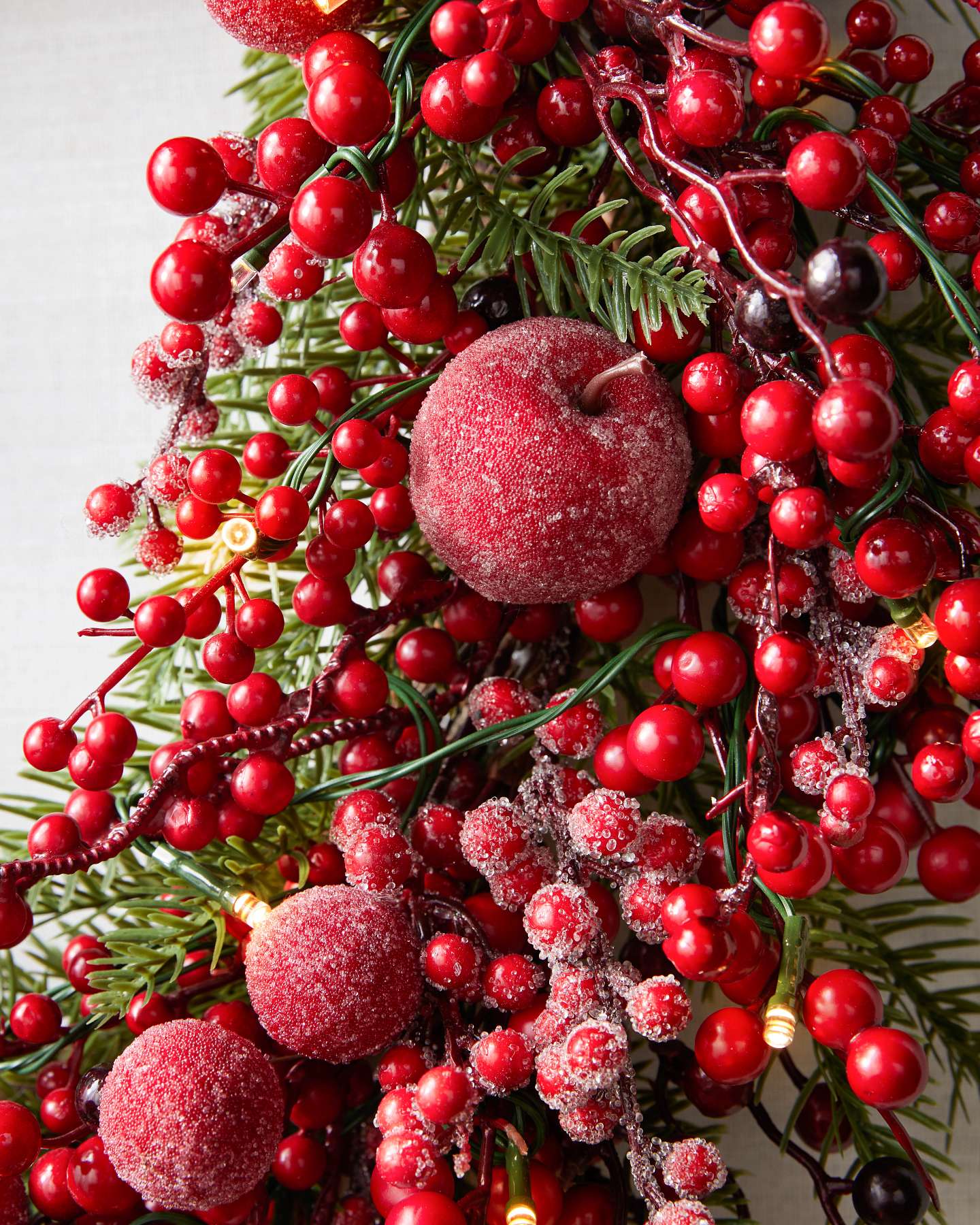 Balsam Hill 26-Inch Sugared Berry Wreath LED Closeup Base