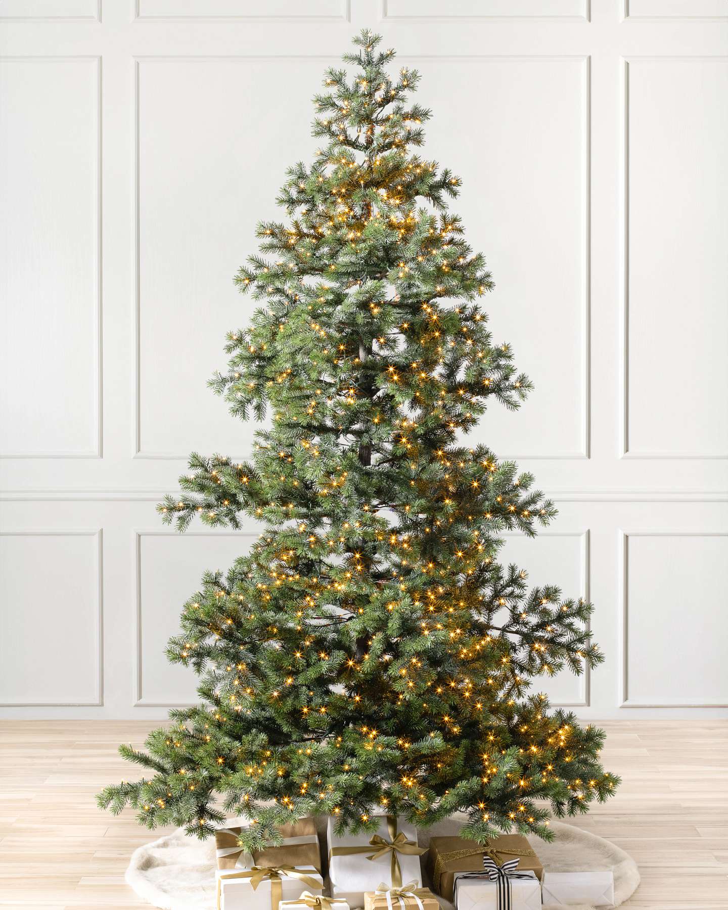 Balsam Hill Yukon Spruce Artificial Christmas Tree LED 3MM Elegant Design
