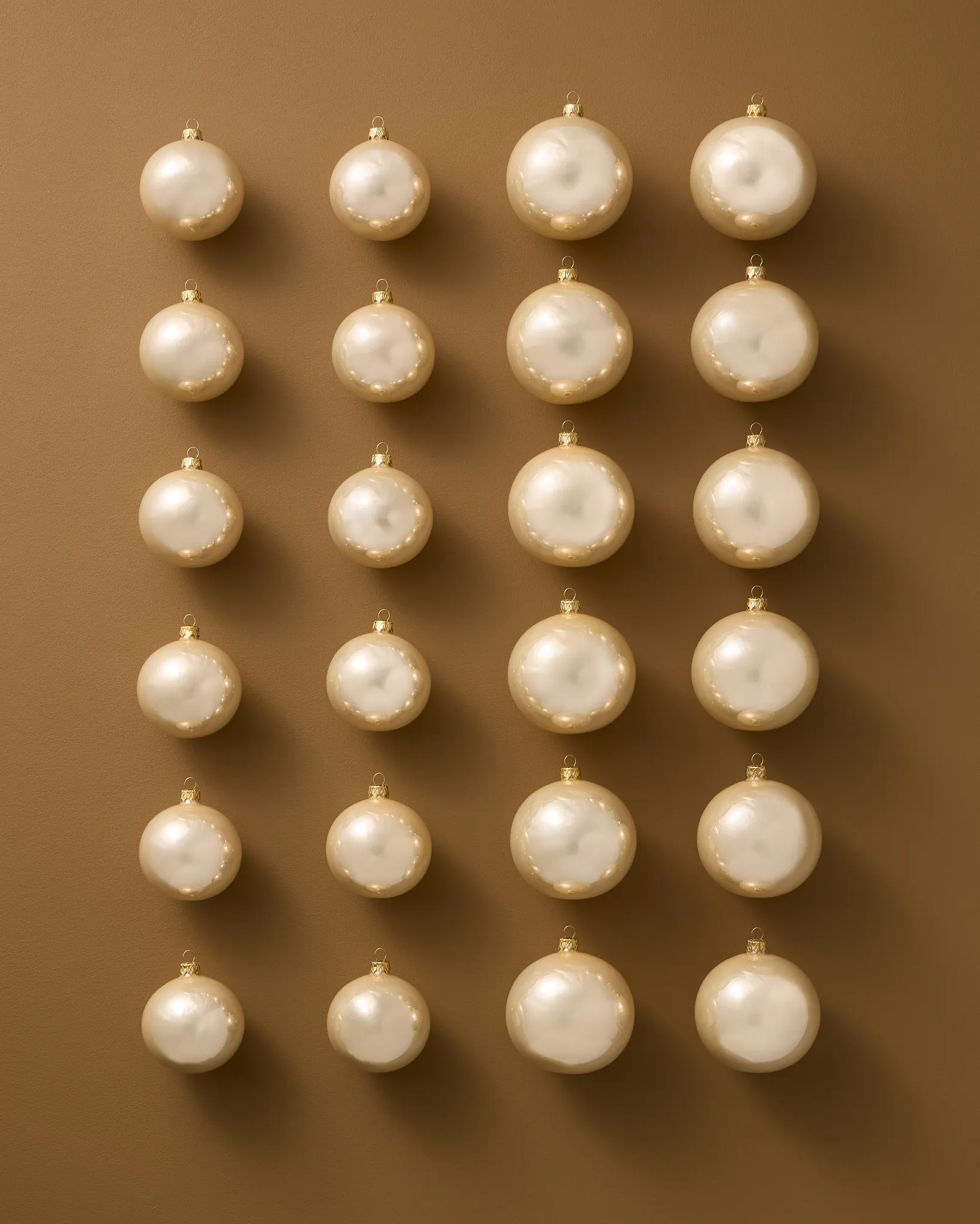 Ivory BH Essentials Pearlescent Ornament Set