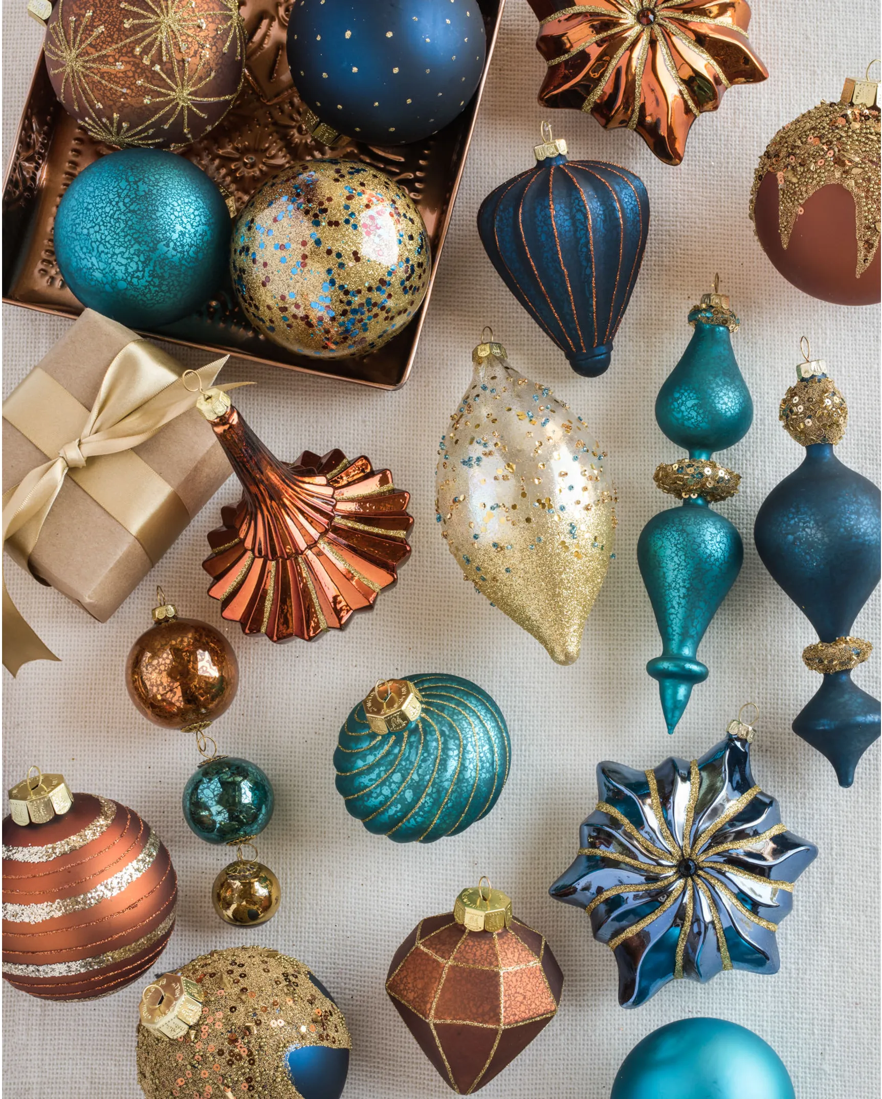 Teal christmas balls deals