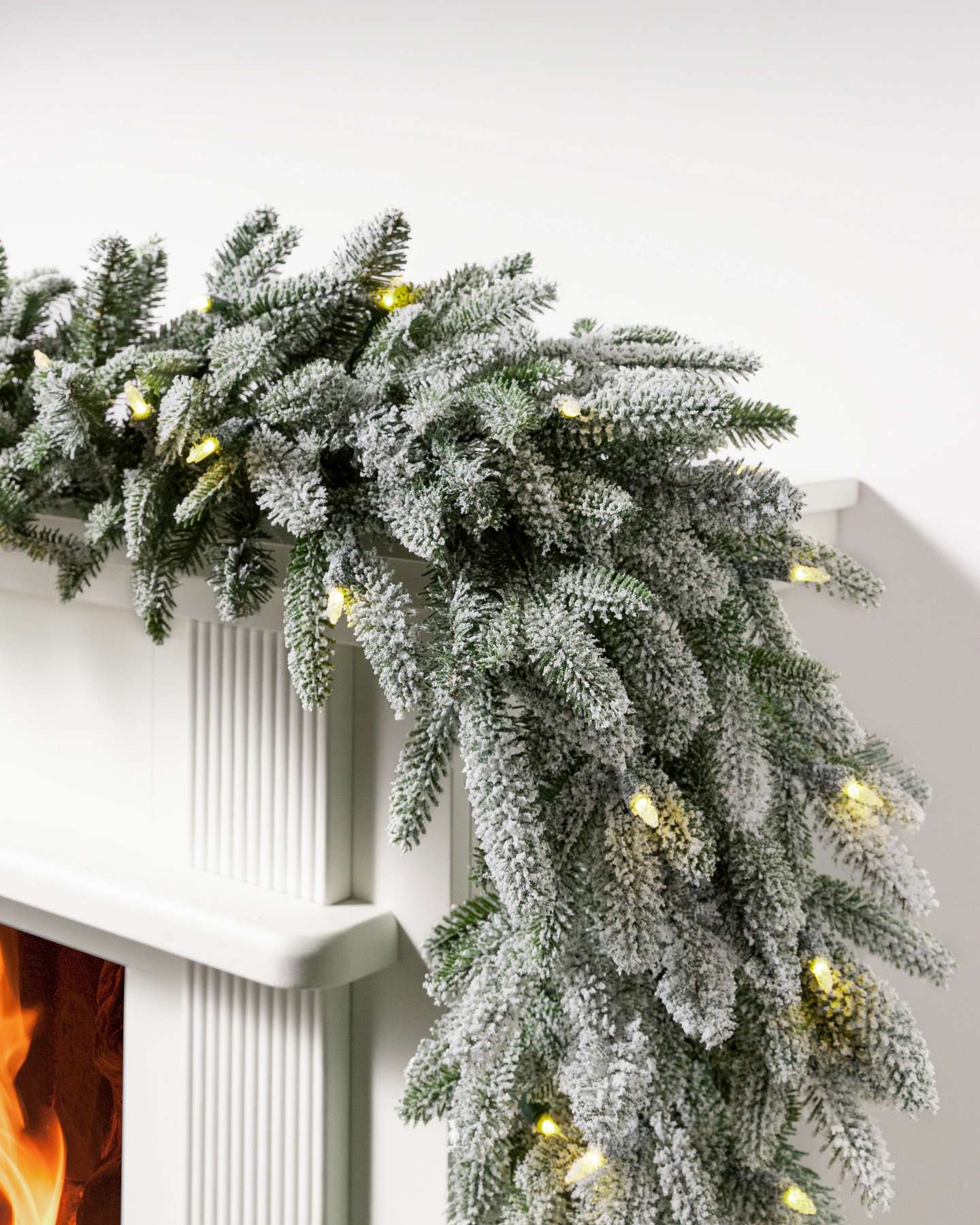 Balsam Hill Frosted Fraser Fir Artificial Christmas Garland 6ft LED Clear Lights Display