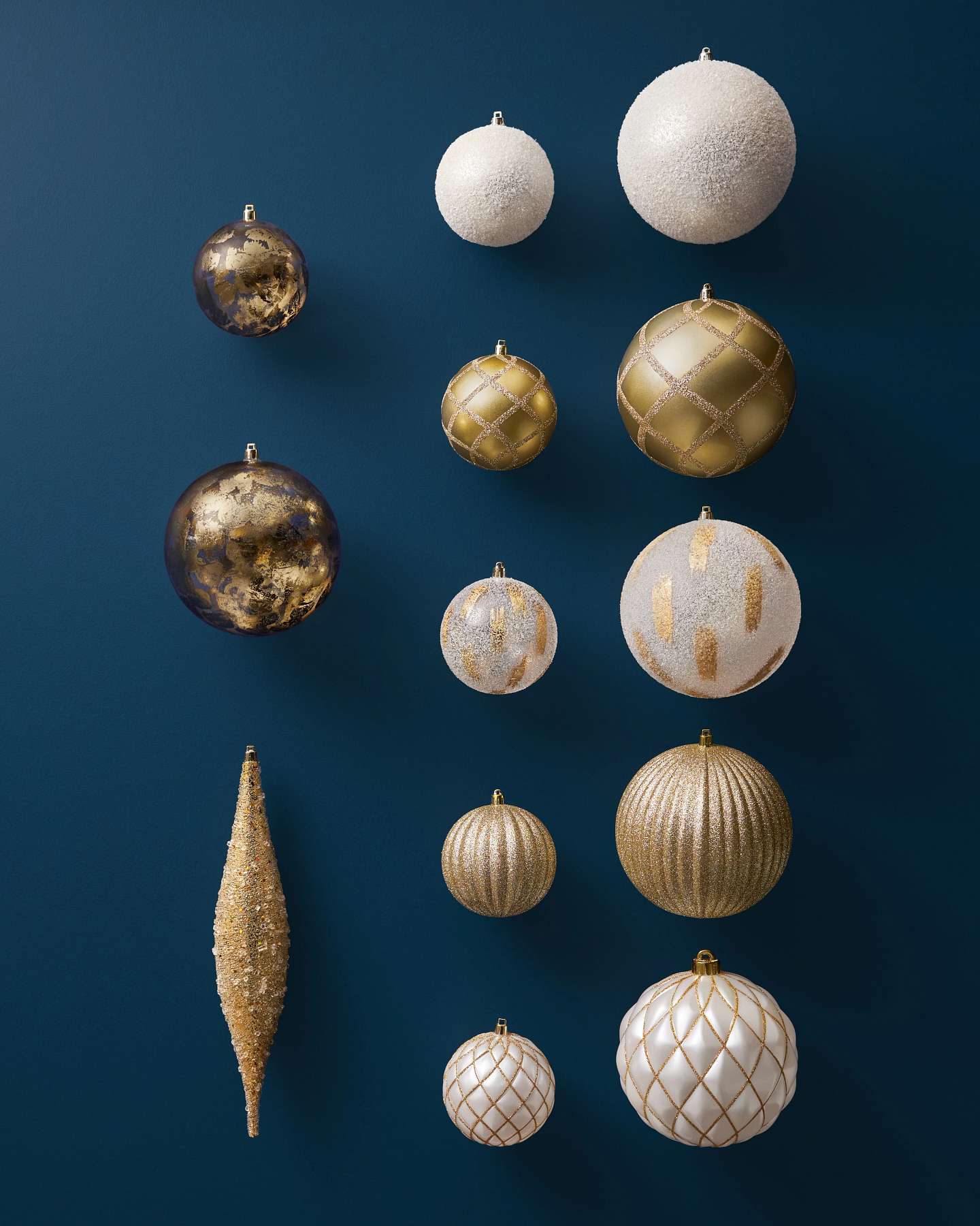 Balsam Hill Golden Grandeur Shatter Resistant Artificial Christmas Ornament Set Full View