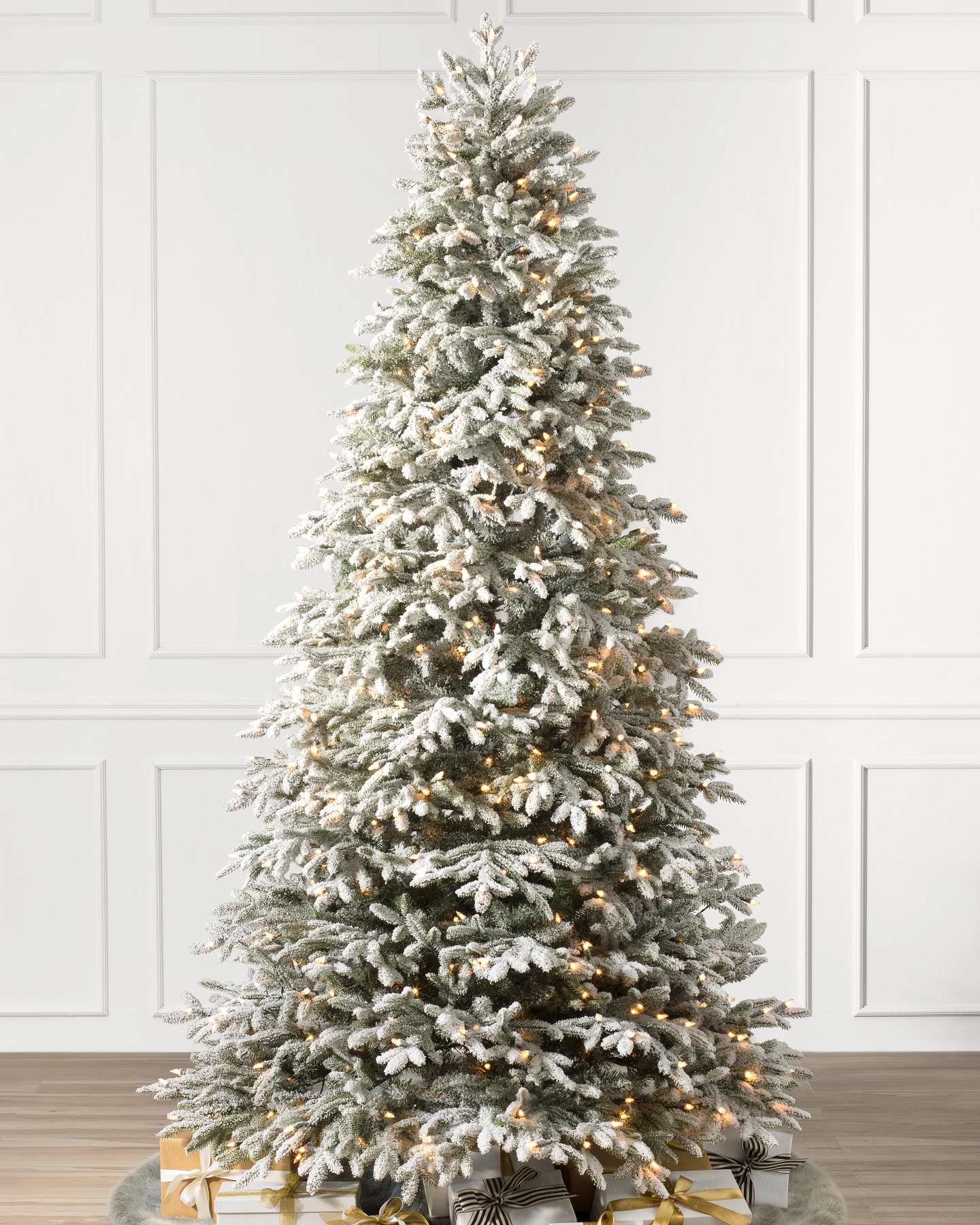 Balsam Hill Frosted Fraser Fir Christmas Tree Stunning LED Glow Close Up