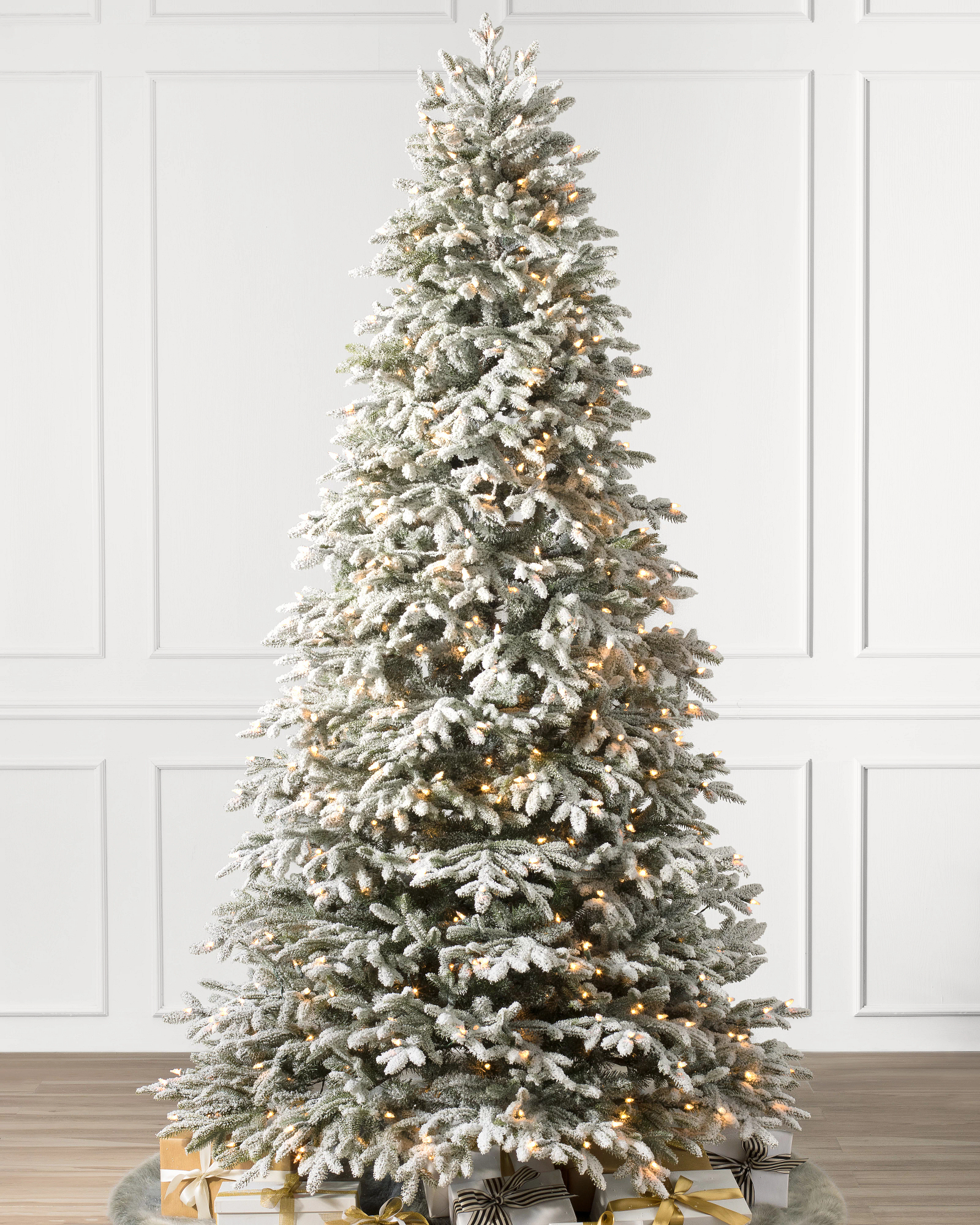 Künstliche Weihnachtsbäume – Verschneite Fraser-Tannen