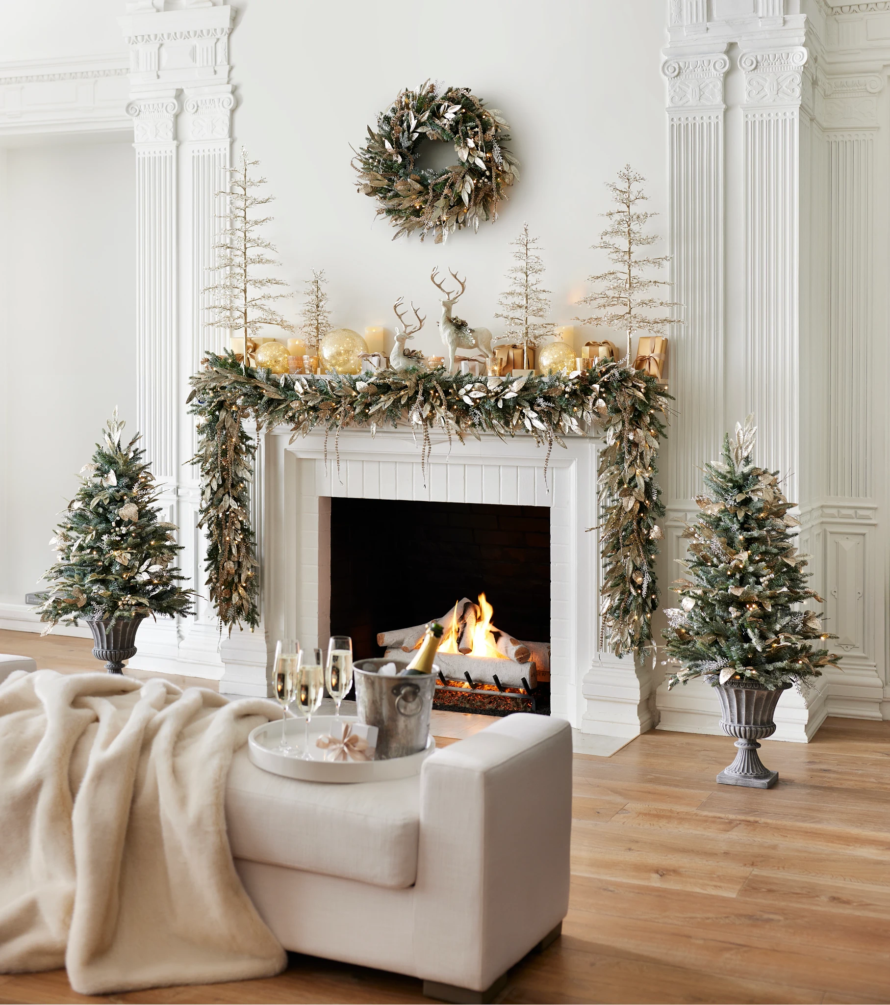 how to dress a mantel for christmas 40 Best Christmas Mantel and Fireplace Dcor Ideas