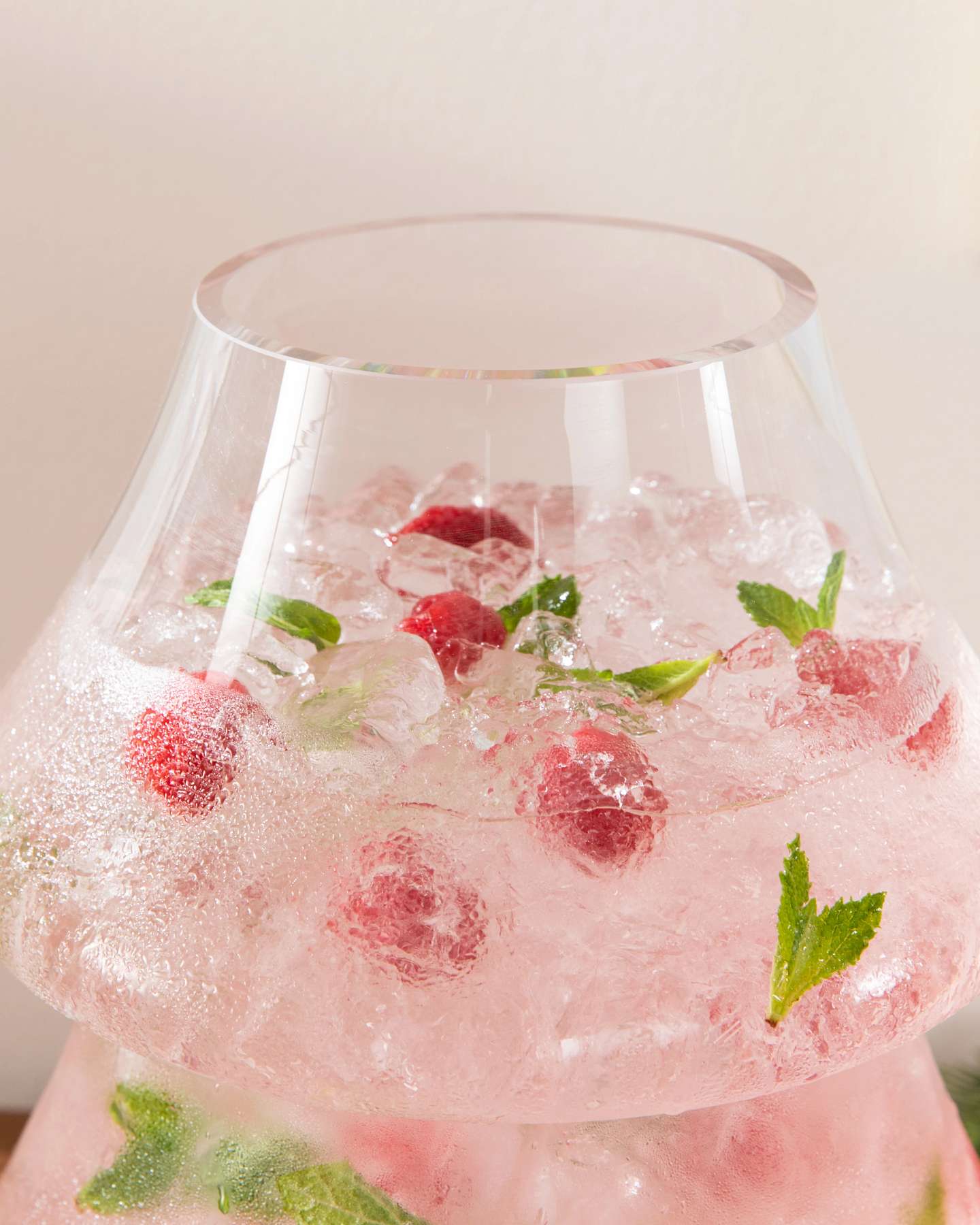 Balsam Hill Tannenbaum Glass Drink Dispenser Close-Up Featuring Elegant Design