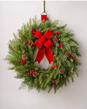 Outdoor Red Berry Pine Double-Sided Wreath Outdoor Red Berry Pine Double-Sided Wreath