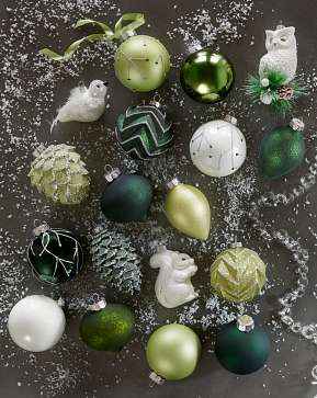 Evergreen Frost Glass Bauble Set Evergreen Frost Glass Bauble Set