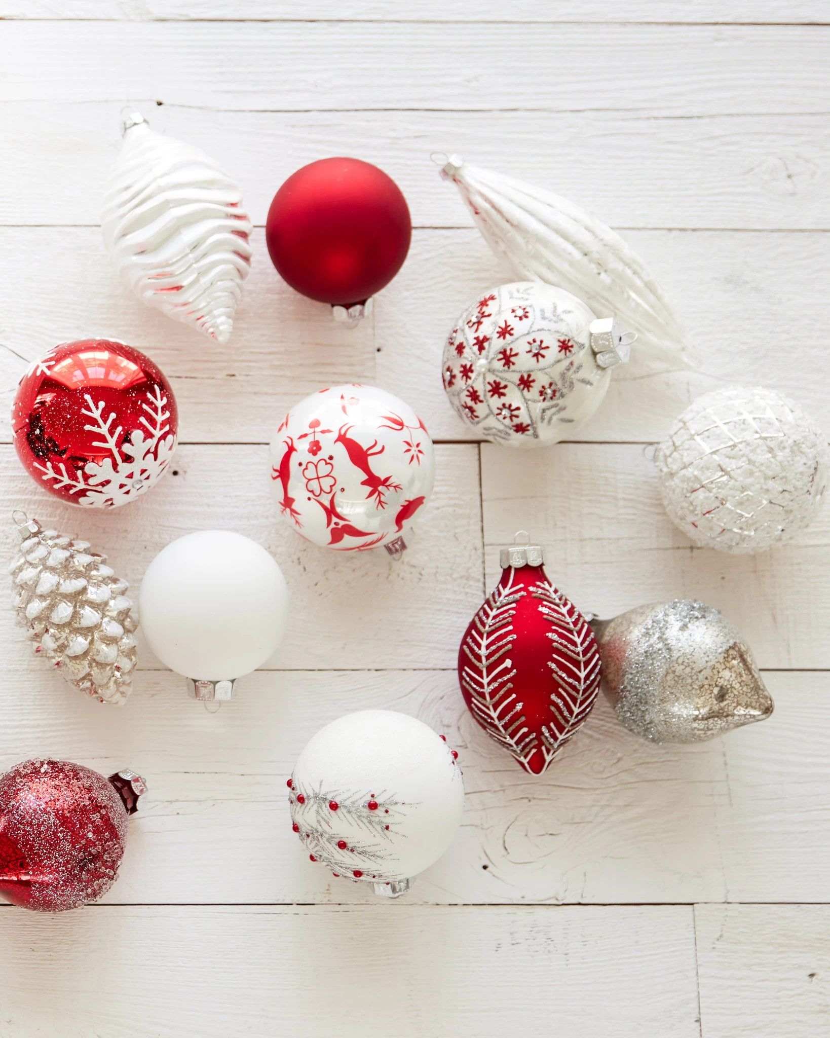 Nordic Frost Ornament Set 25 Pieces by Balsam Hill Lifestyle 50