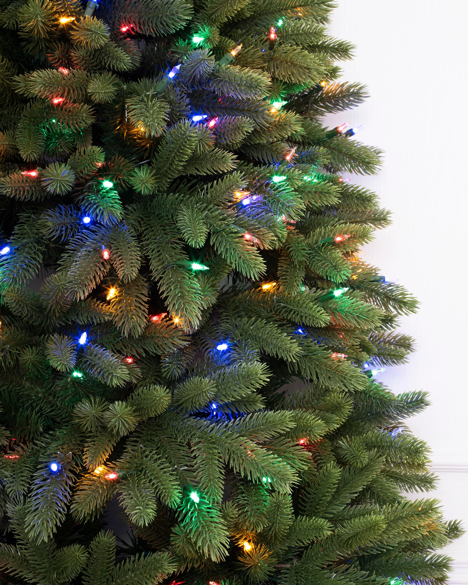 Fifth Avenue Flatback Artificial Christmas Tree | Balsam Hill