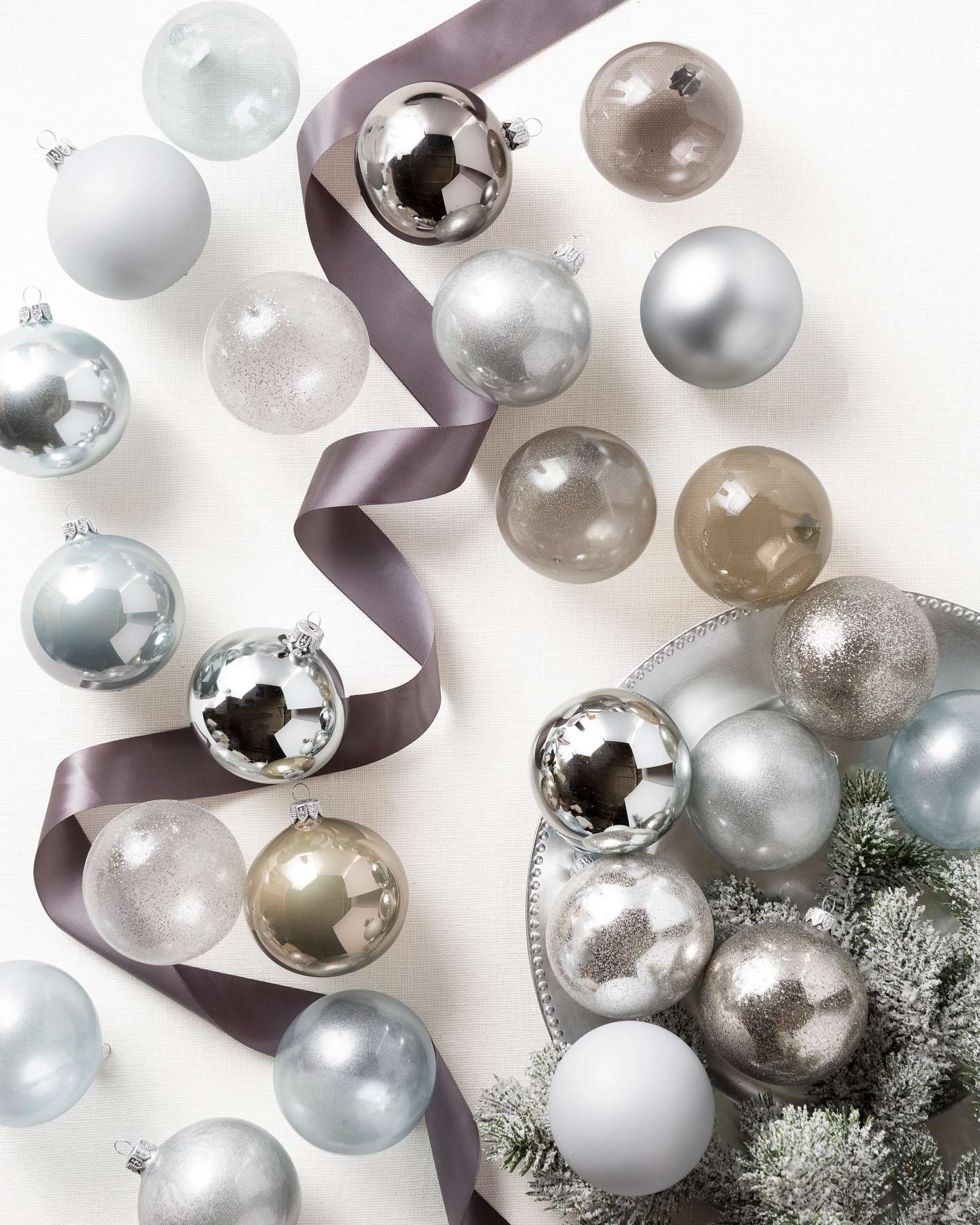 Balsam Hill Silver Tonal Bauble Set 24 Pieces Subtle Winter Sparkle