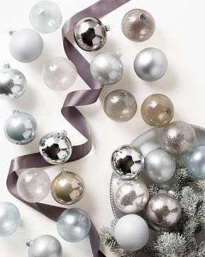 Silver BH Essentials Tonal Bauble Set Silver BH Essentials Tonal Bauble Set