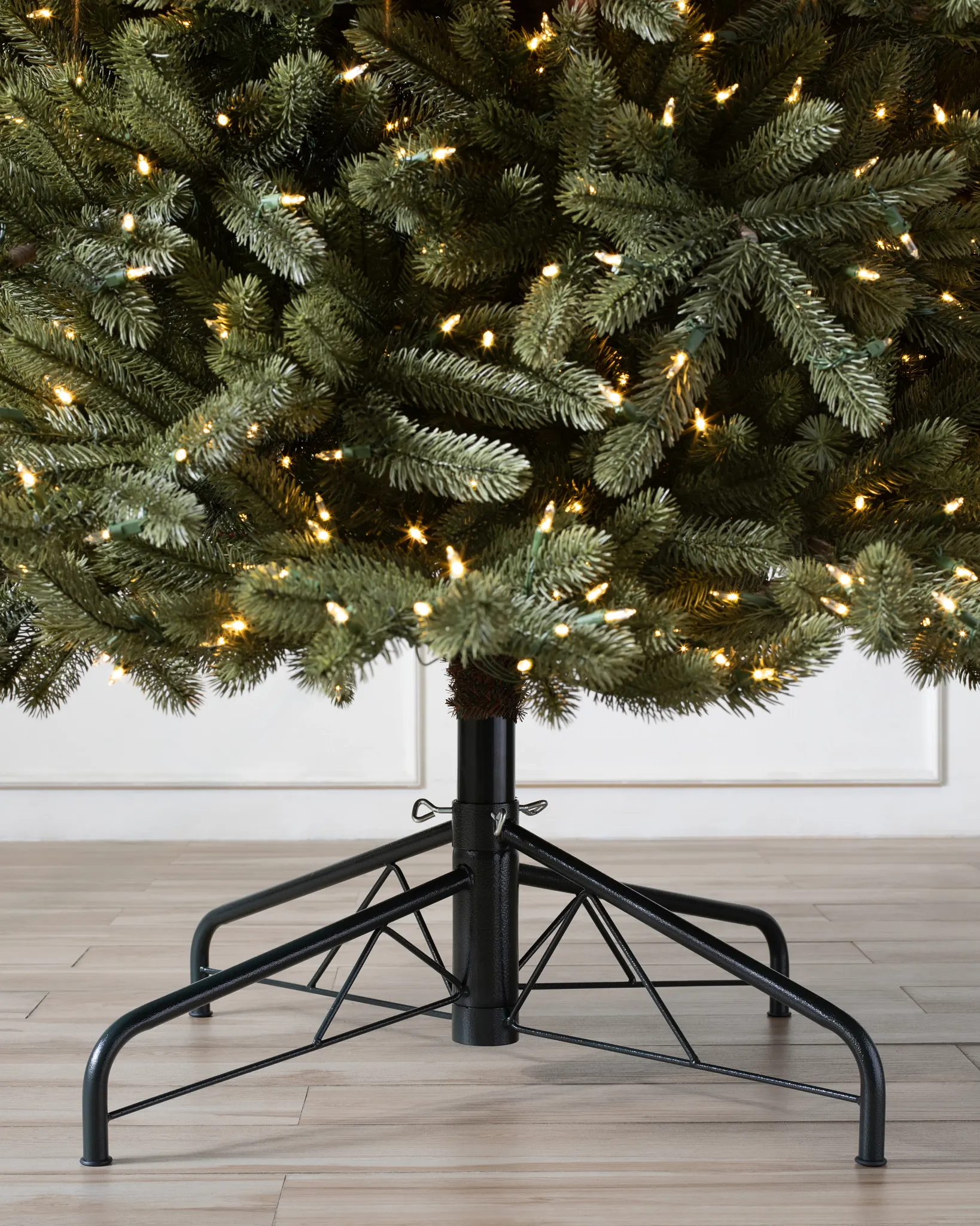 Vermont White Spruce® Artificial Christmas Tree | Balsam Hill