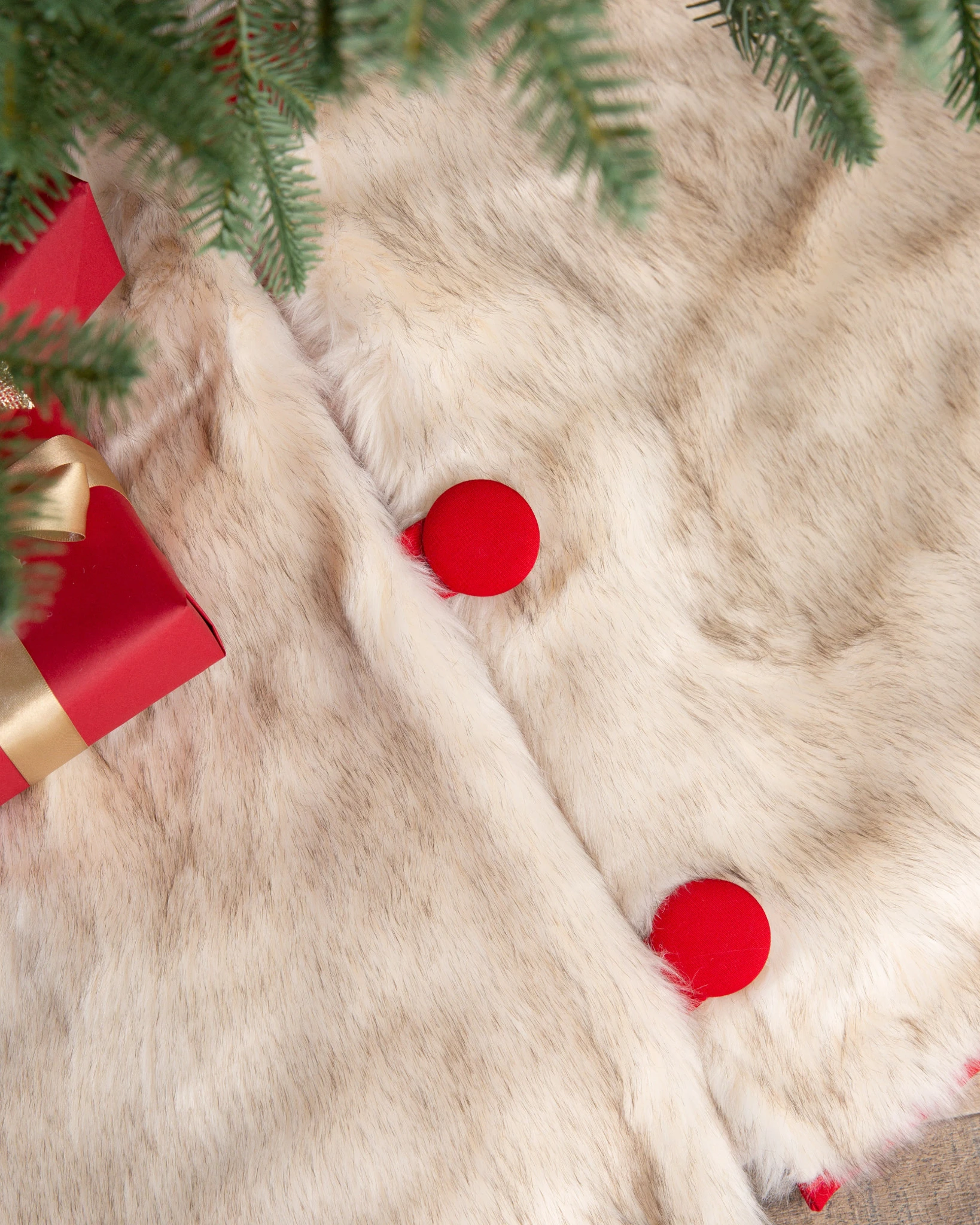Arctic Holiday Faux Fur Tree Skirt by Balsam Hill Closeup 10